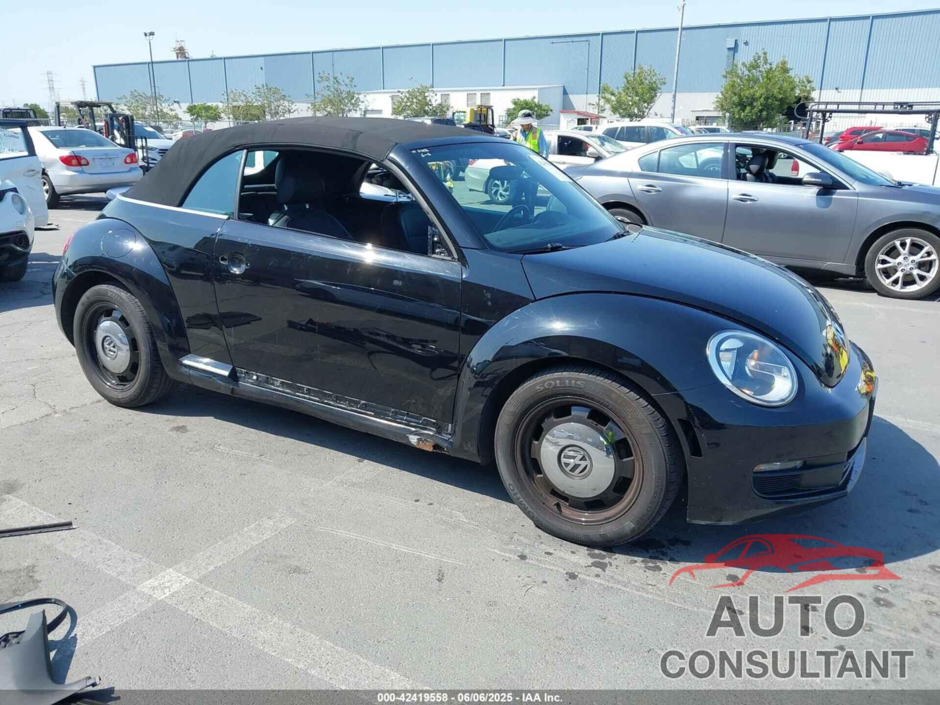VOLKSWAGEN BEETLE 2013 - 3VW5X7AT3DM814744