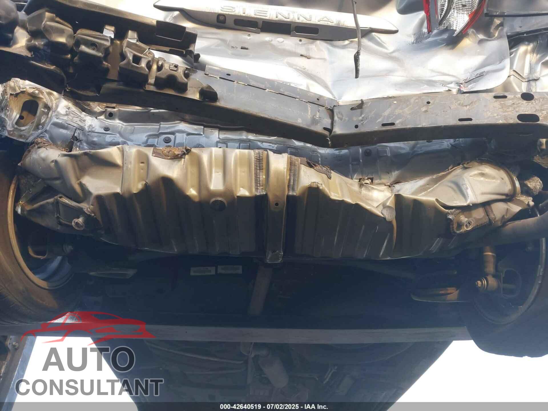 TOYOTA SIENNA 2017 - 5TDKZ3DC2HS856414