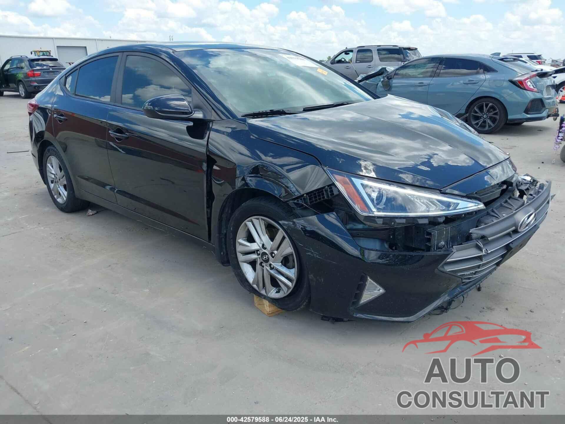 HYUNDAI ELANTRA 2020 - KMHD84LF0LU107785