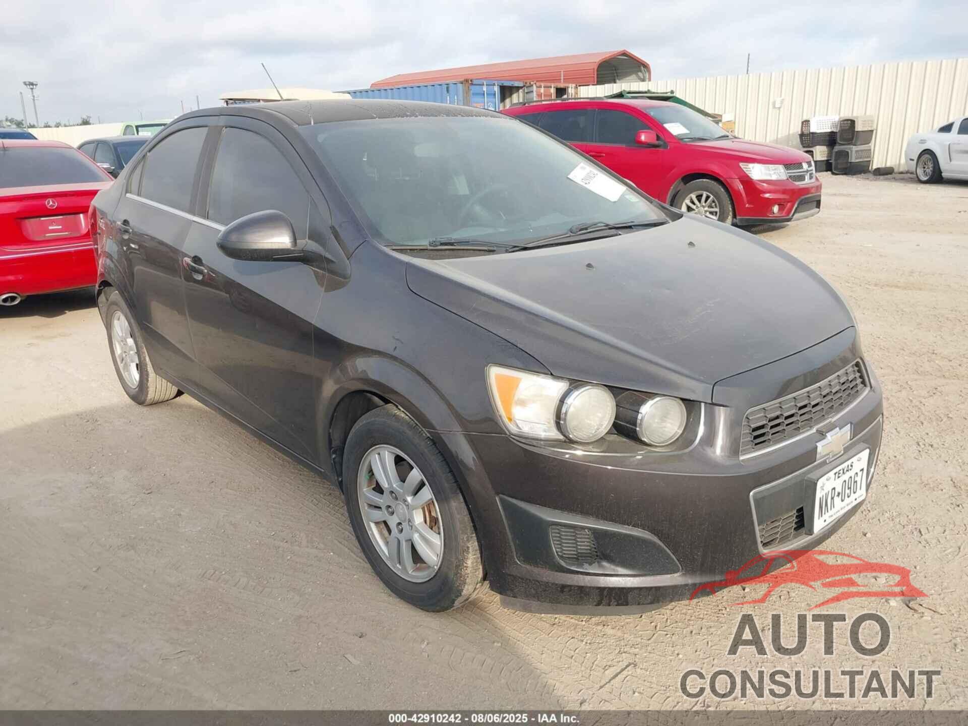 CHEVROLET SONIC 2015 - 1G1JC5SH9F4172730