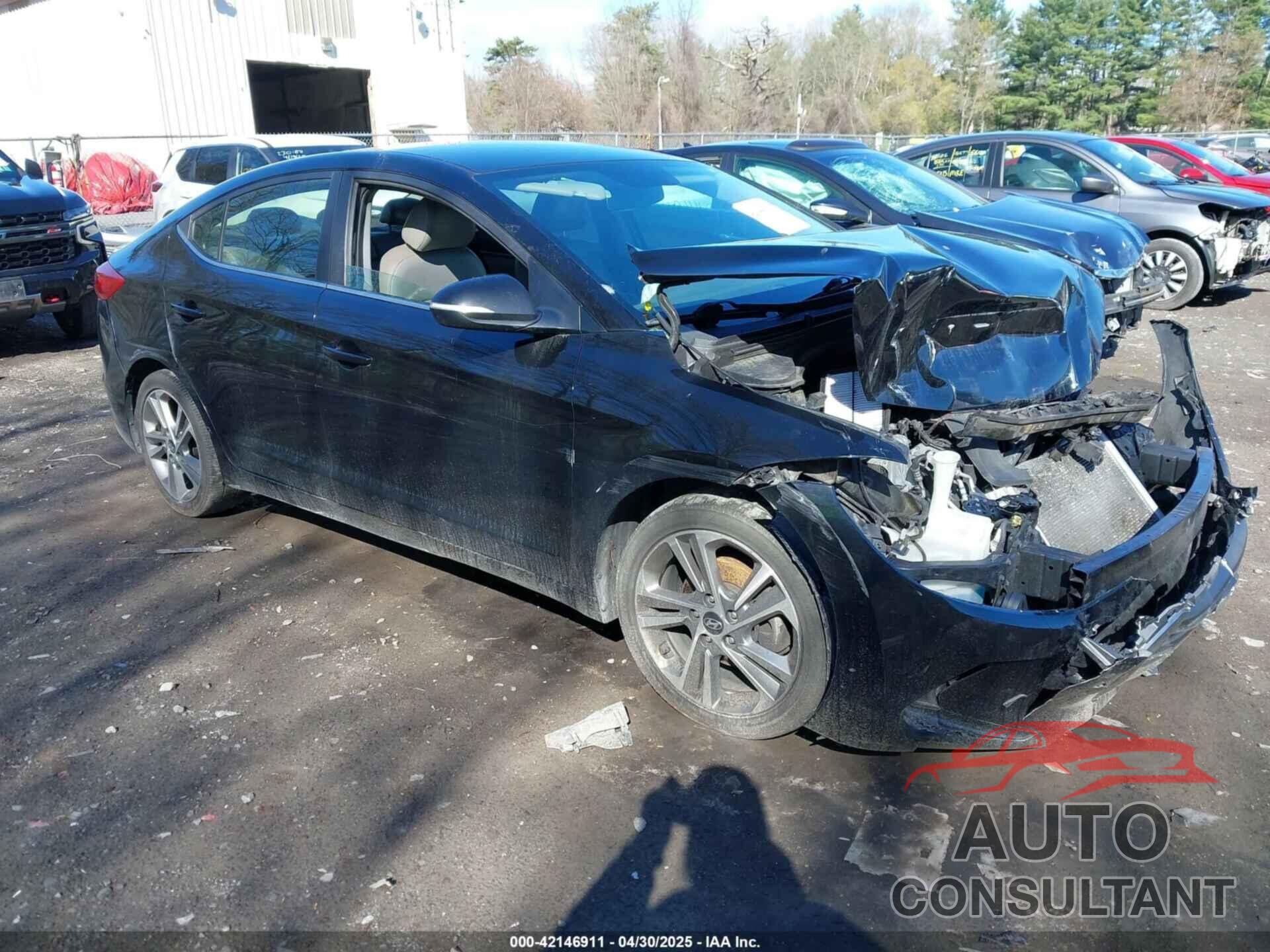 HYUNDAI ELANTRA 2018 - KMHD84LF1JU492156