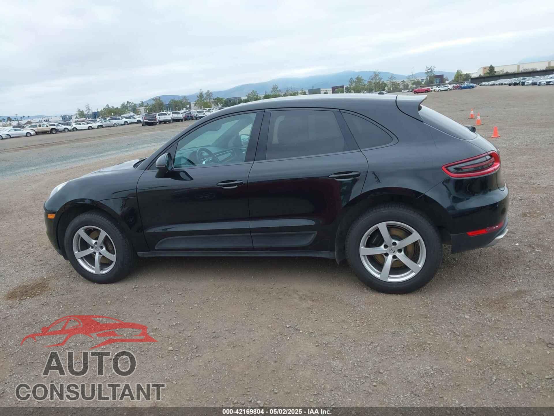 PORSCHE MACAN 2017 - WP1AA2A58HLB82465