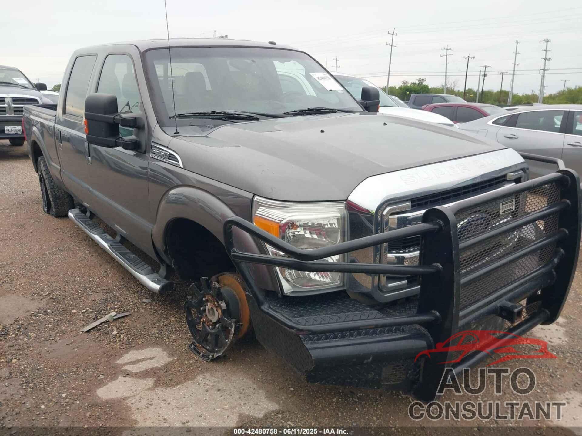 FORD F-250 2013 - 1FT7W2B67DEB72271