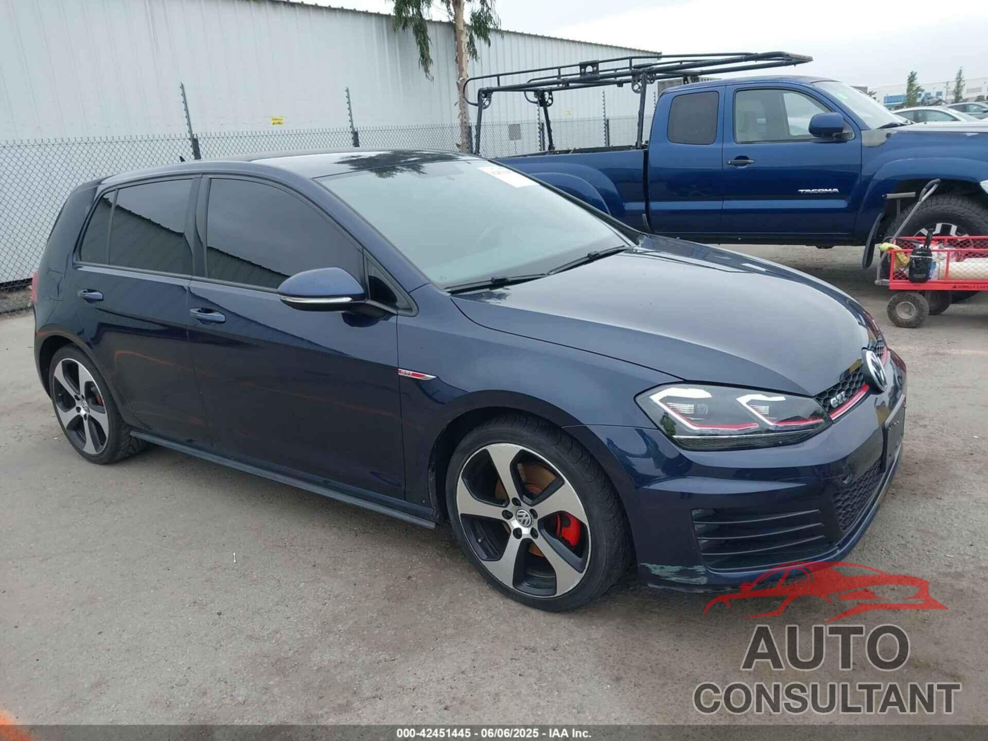 VOLKSWAGEN GOLF GTI 2017 - 3VW5T7AU9HM061845