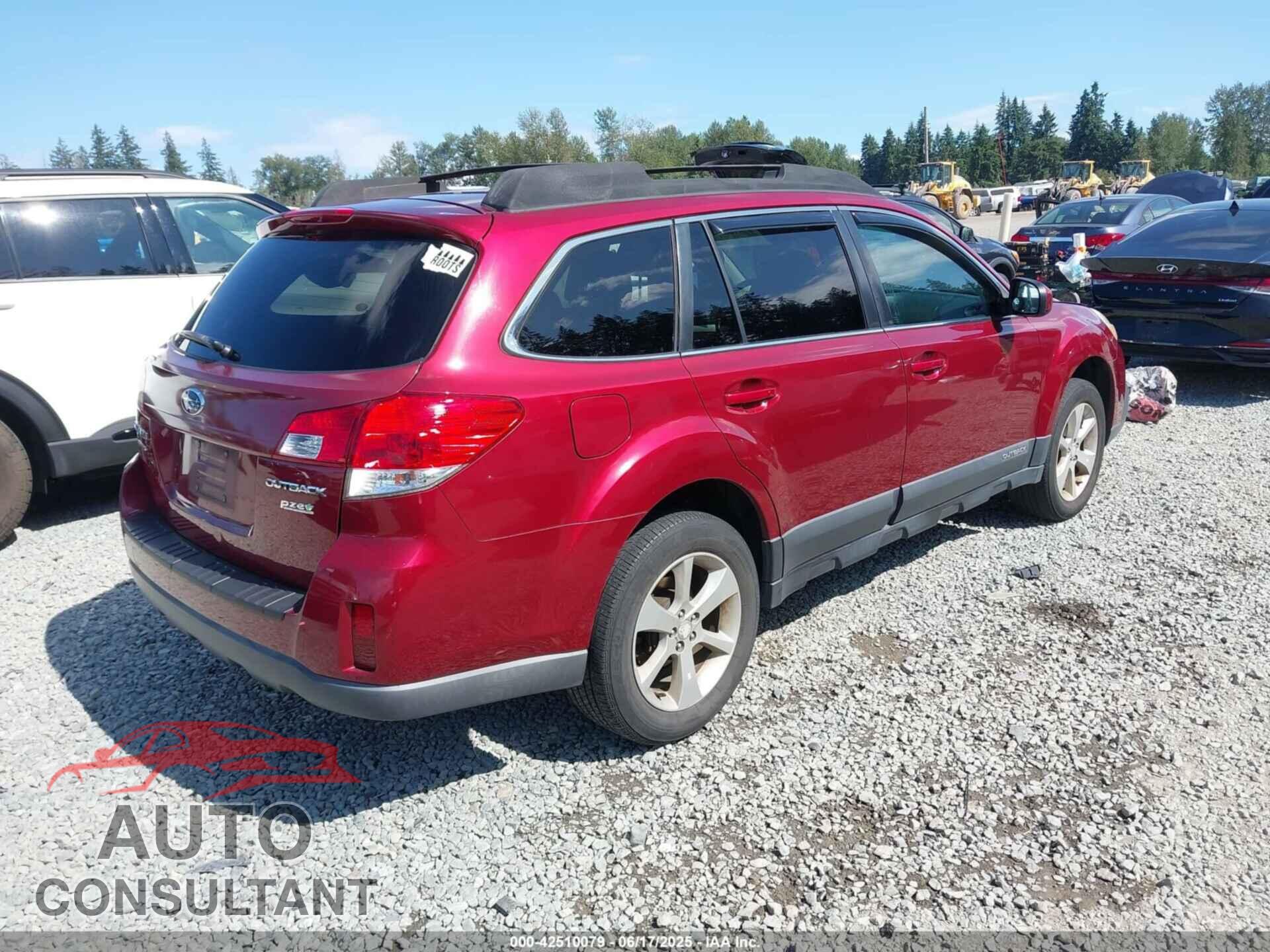 SUBARU OUTBACK 2013 - 4S4BRBCC2D3324082