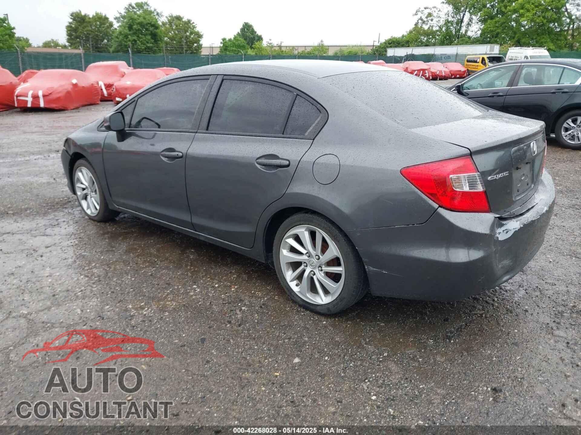 HONDA CIVIC 2012 - 2HGFB2F52CH565242