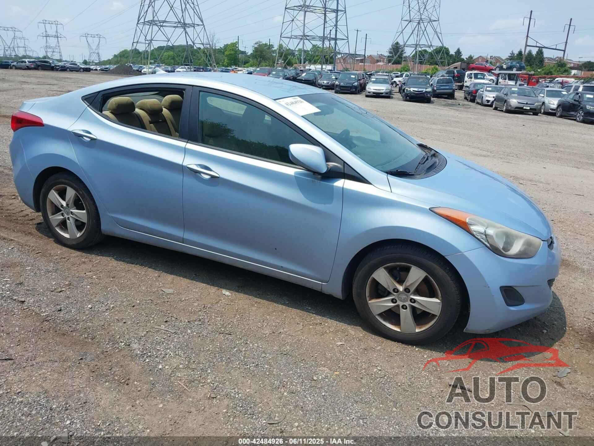 HYUNDAI ELANTRA 2011 - KMHDH4AE3BU150560