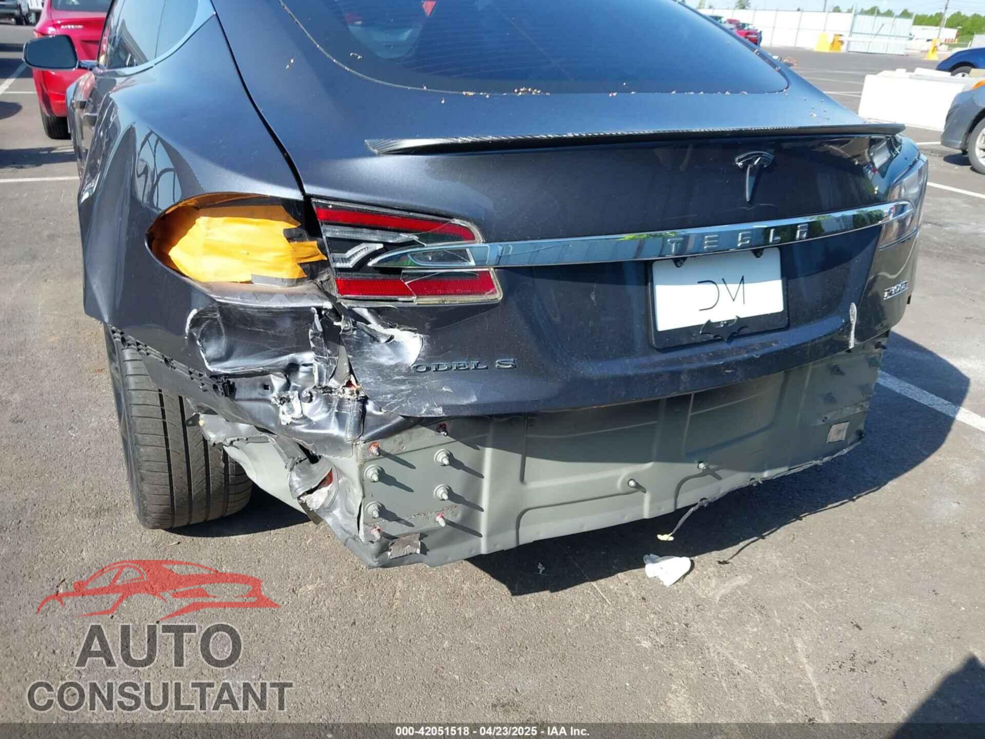 TESLA MODEL S 2017 - 5YJSA1E49HF189008