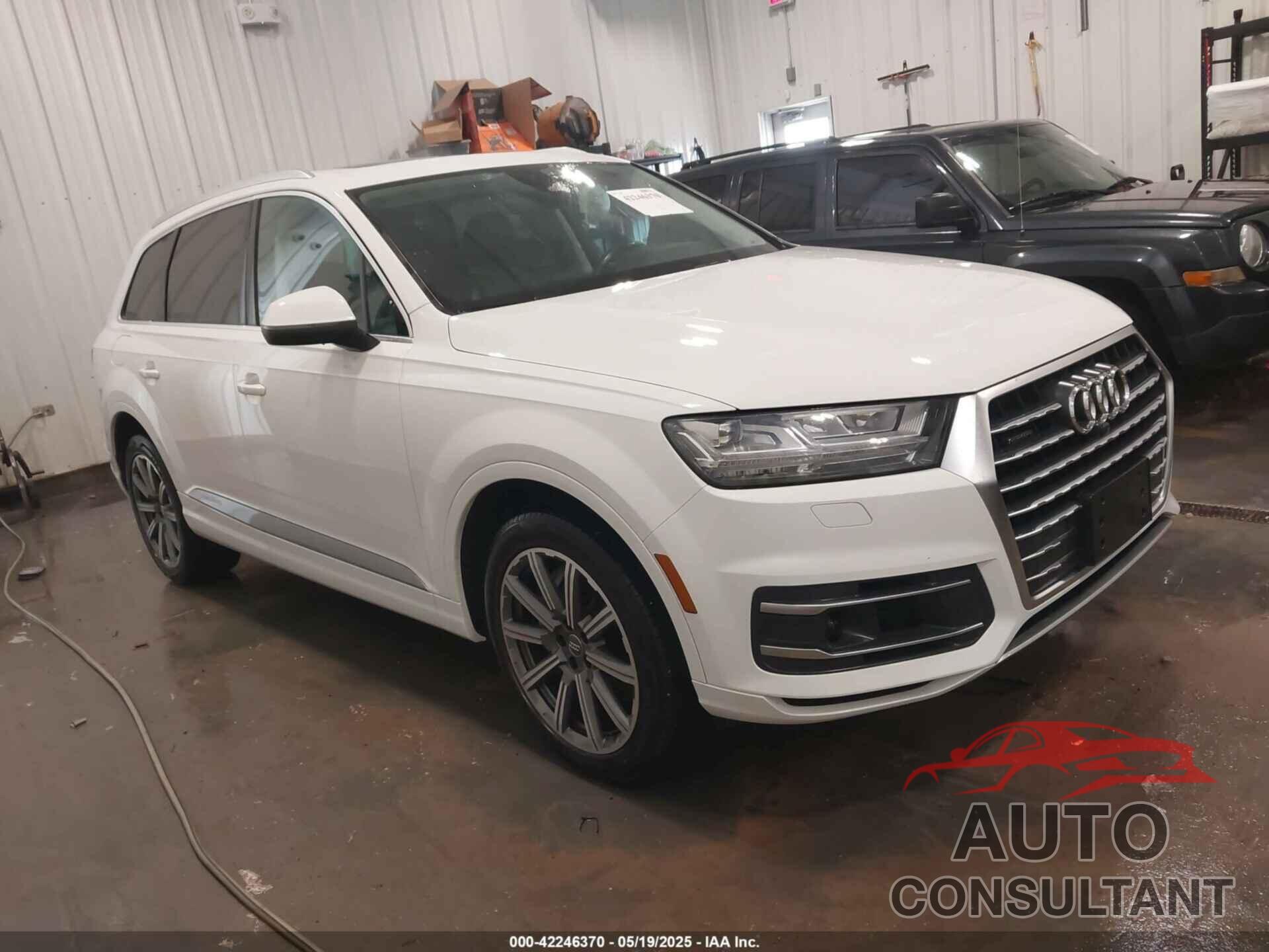 AUDI Q7 2018 - WA1VAAF76JD039452