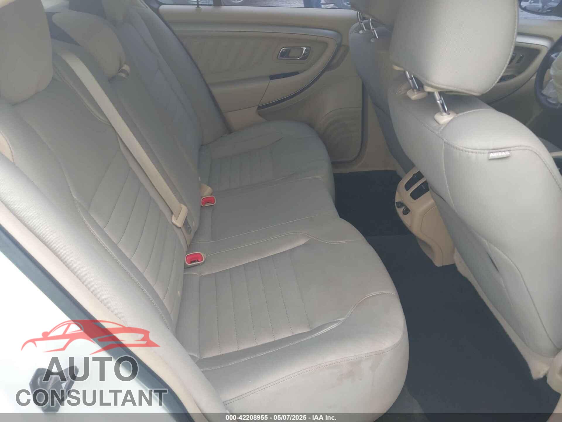 FORD TAURUS 2017 - 1FAHP2D89HG112217