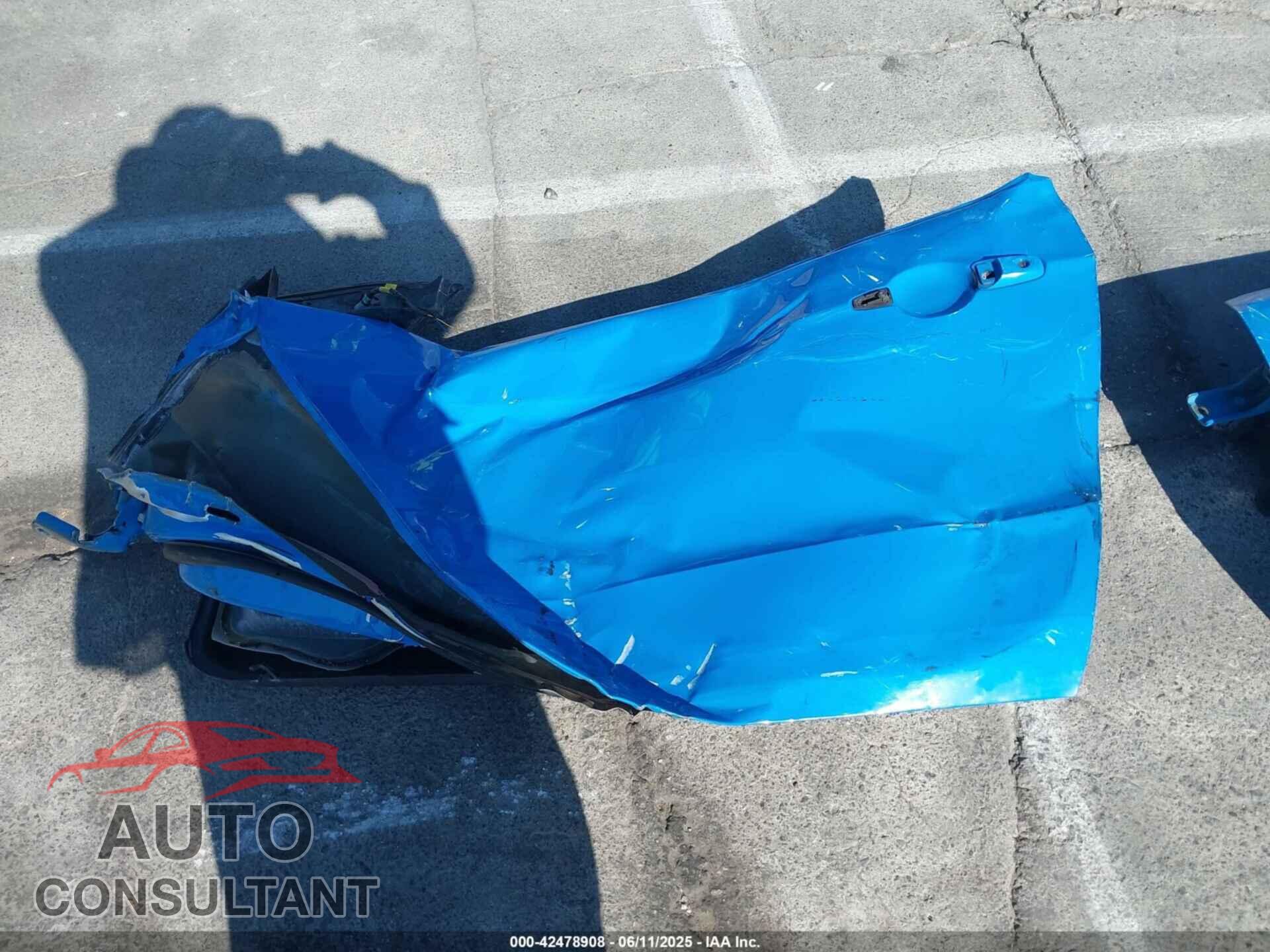 FORD MUSTANG 2014 - 1ZVBP8CF8E5240911