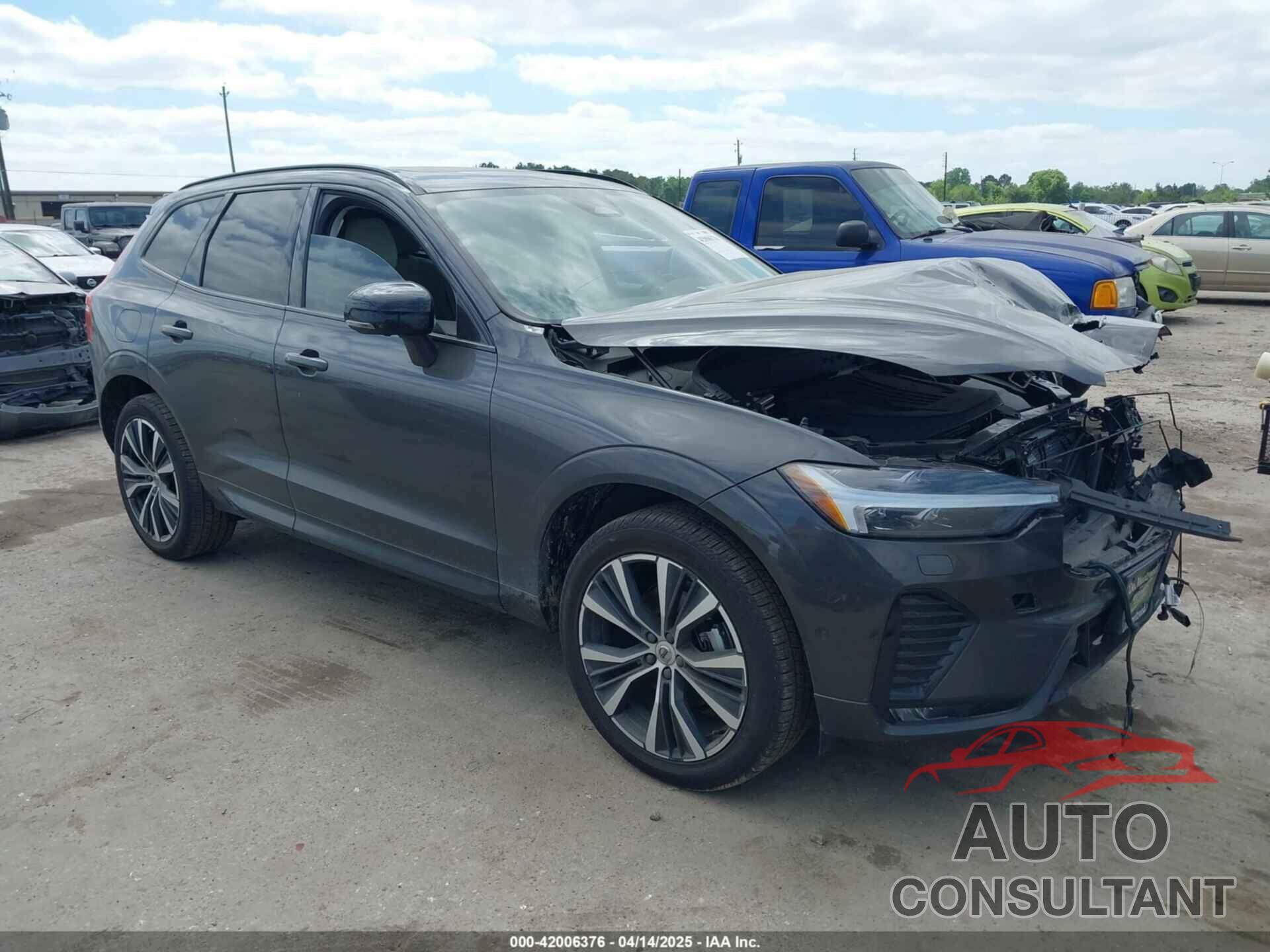 VOLVO XC60 2024 - YV4L12RL0R1763675