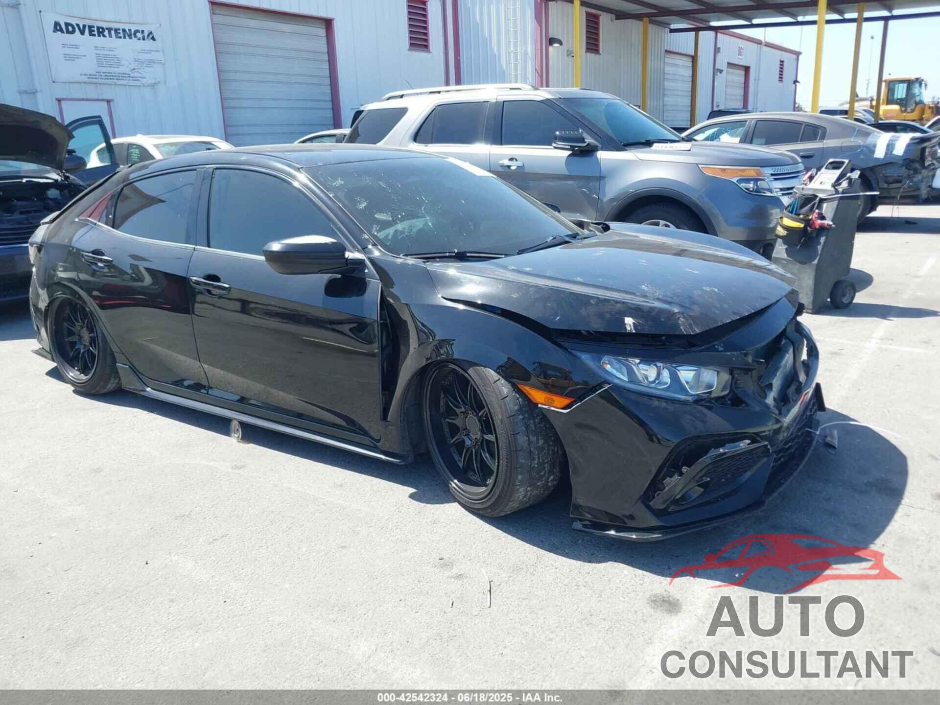 HONDA CIVIC 2018 - SHHFK7G42JU217900