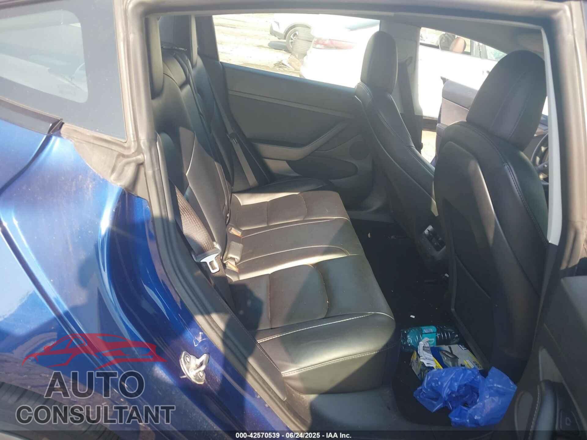 TESLA MODEL 3 2022 - 5YJ3E1EB8NF187060