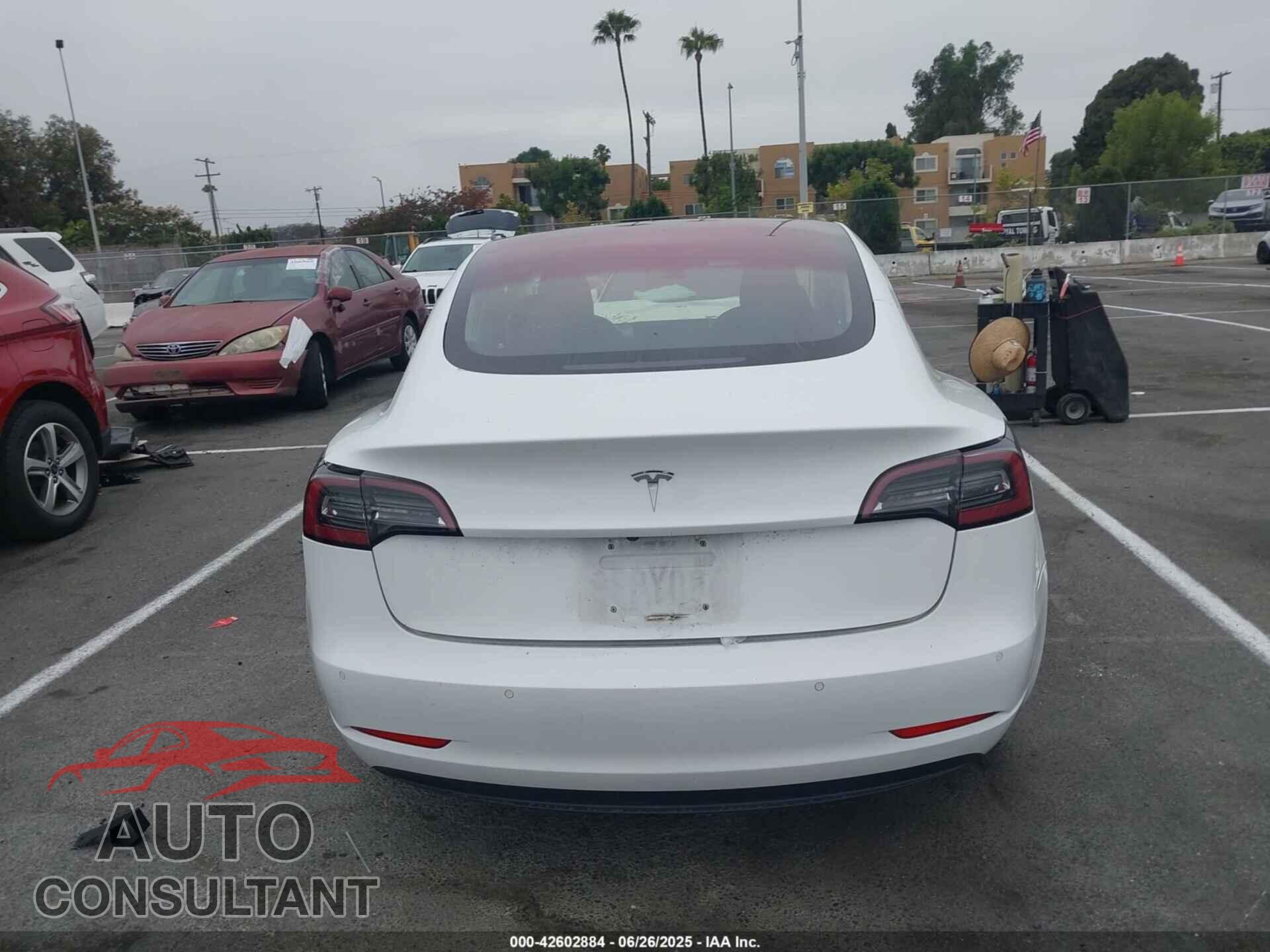 TESLA MODEL 3 2018 - 5YJ3E1EA4JF020468