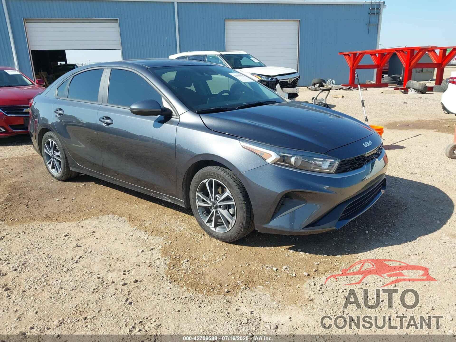 KIA FORTE 2023 - 3KPF24AD3PE505285