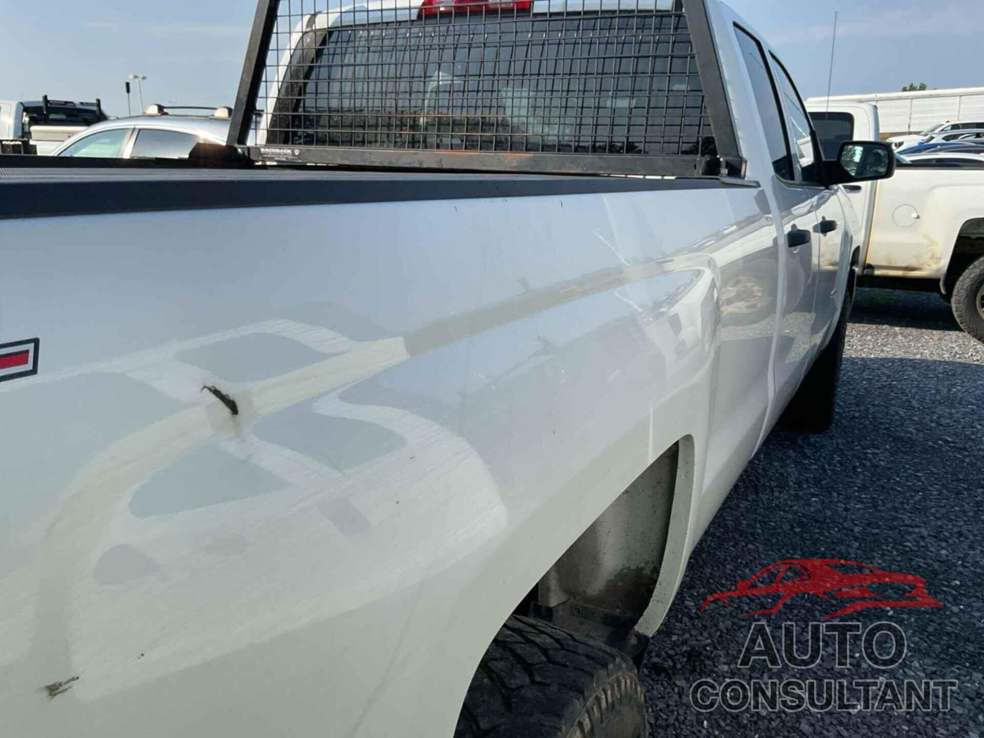 CHEVROLET SILVERADO 2500HD 2017 - 1GC2KUEG6HZ303839