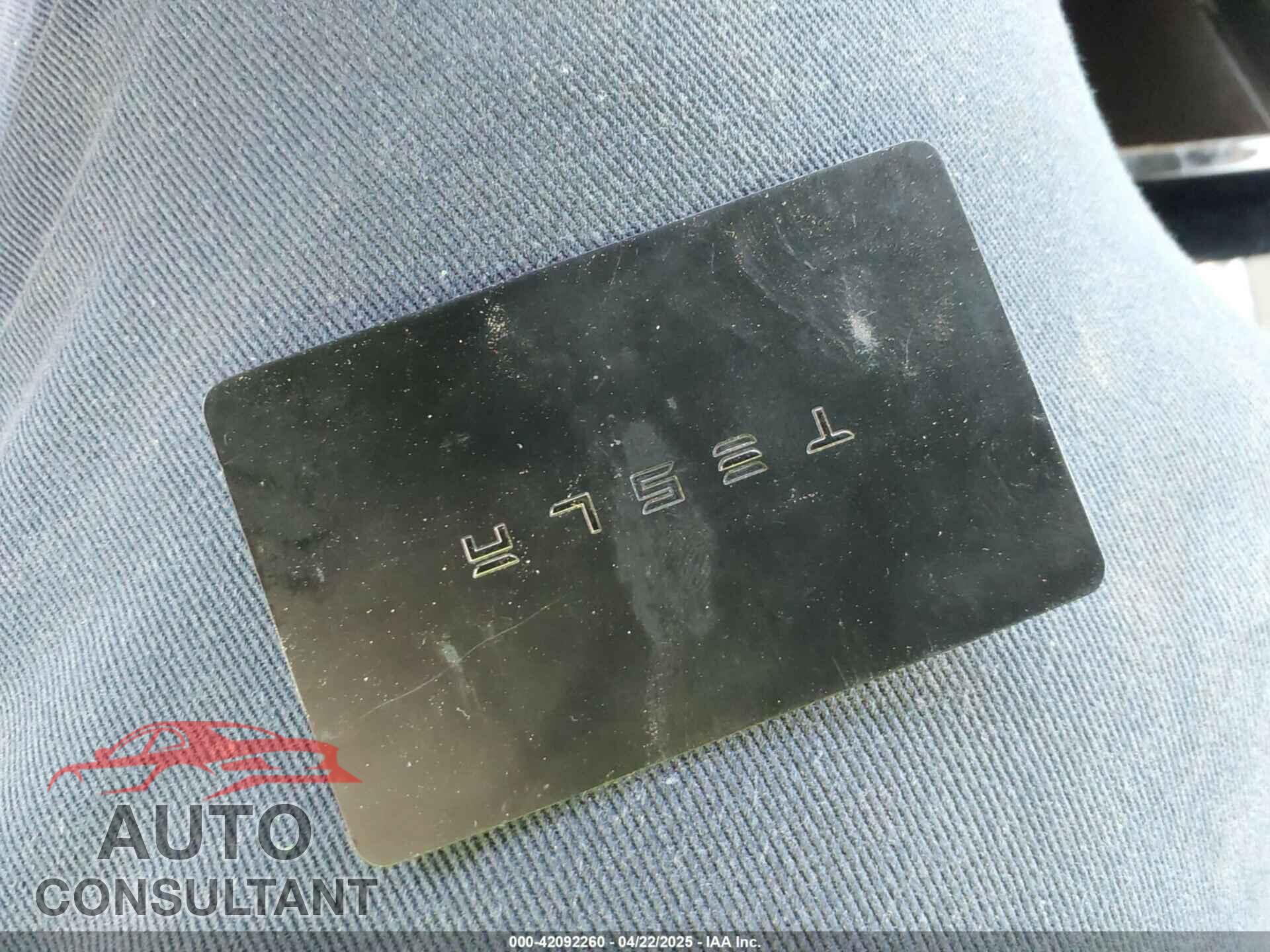 TESLA MODEL 3 2019 - 5YJ3E1EA3KF412603