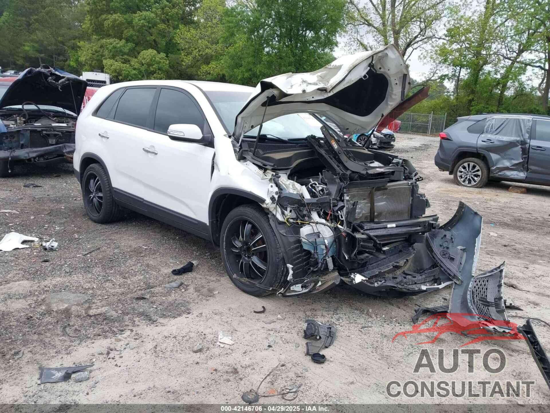 KIA SORENTO 2015 - 5XYKT3A6XFG626047