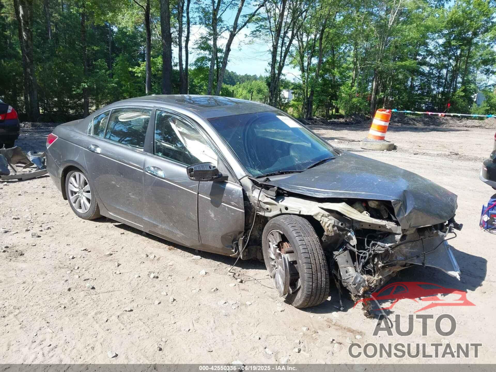 HONDA ACCORD 2011 - 1HGCP3F84BA015185