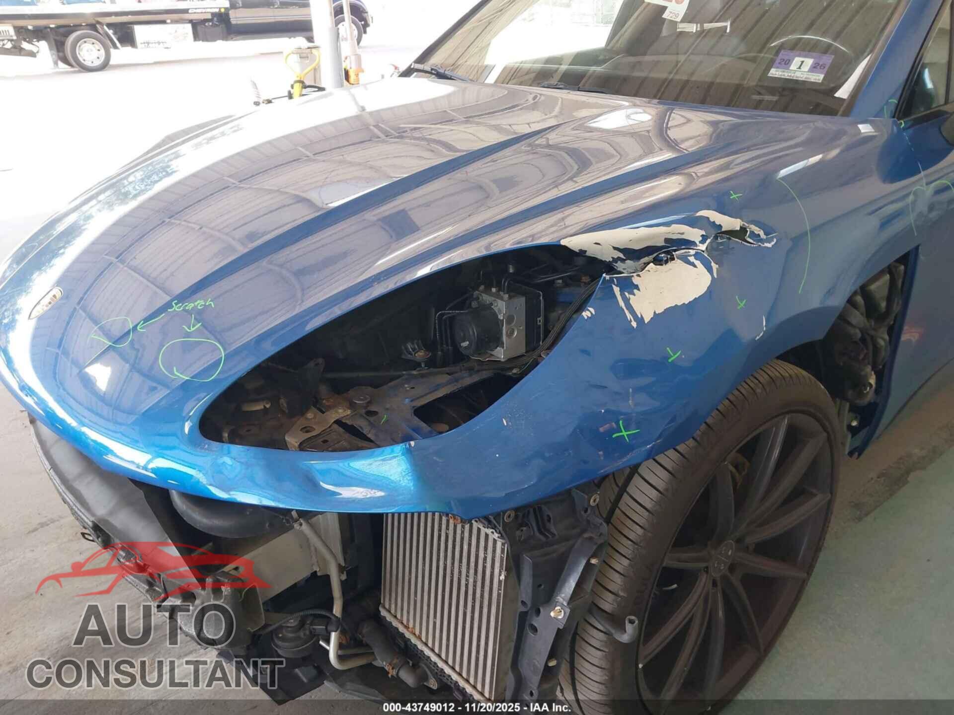 PORSCHE MACAN 2015 - WP1AB2A5XFLB64897