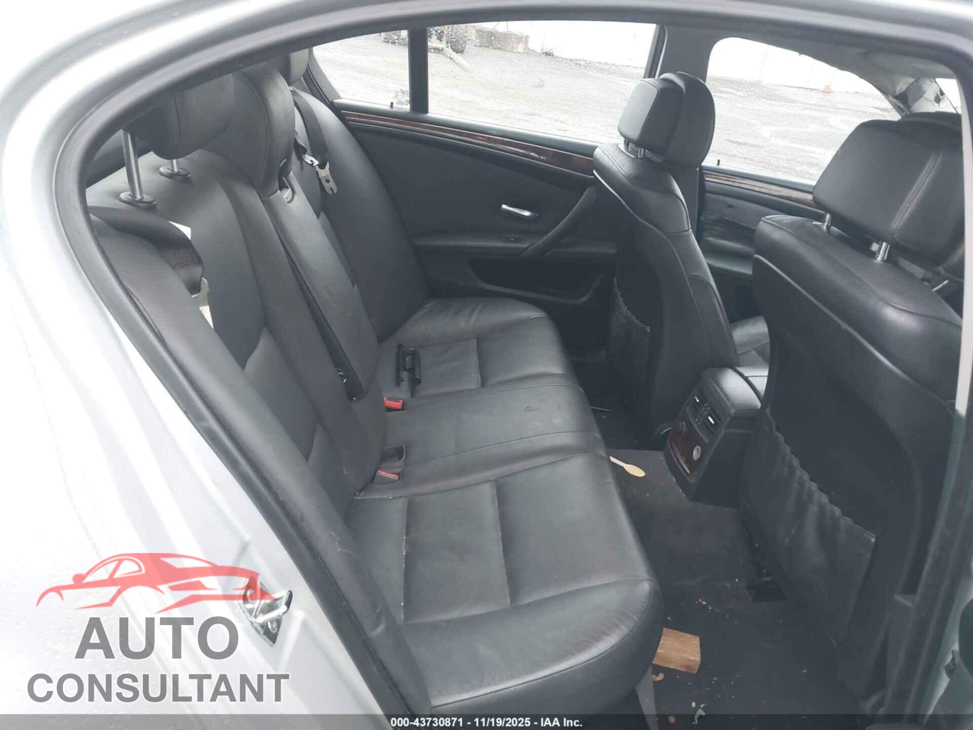 BMW 528I 2010 - WBANV1C54AC157287