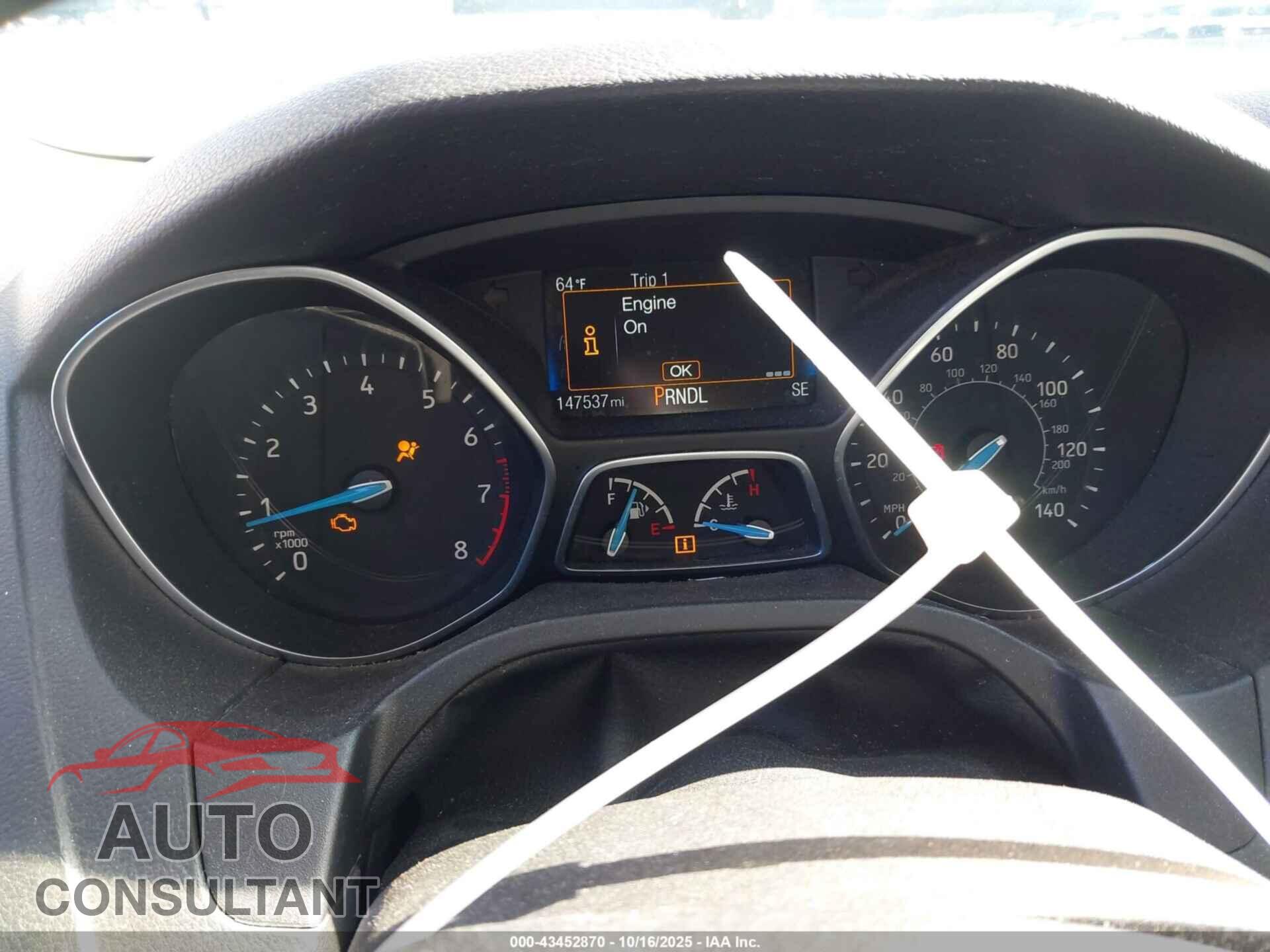 FORD FOCUS 2018 - 1FADP3F23JL290960