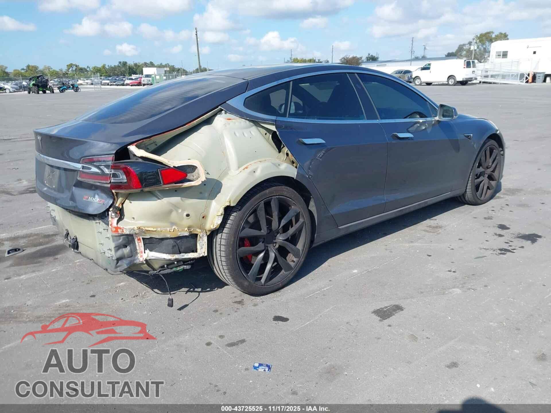 TESLA MODEL S 2018 - 5YJSA1E47JF294958