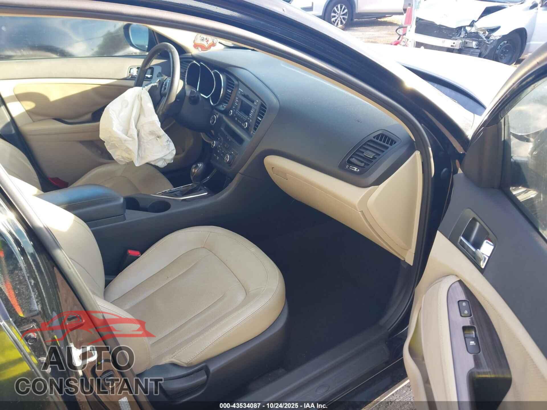 KIA OPTIMA 2011 - KNAGN4A63B5141478
