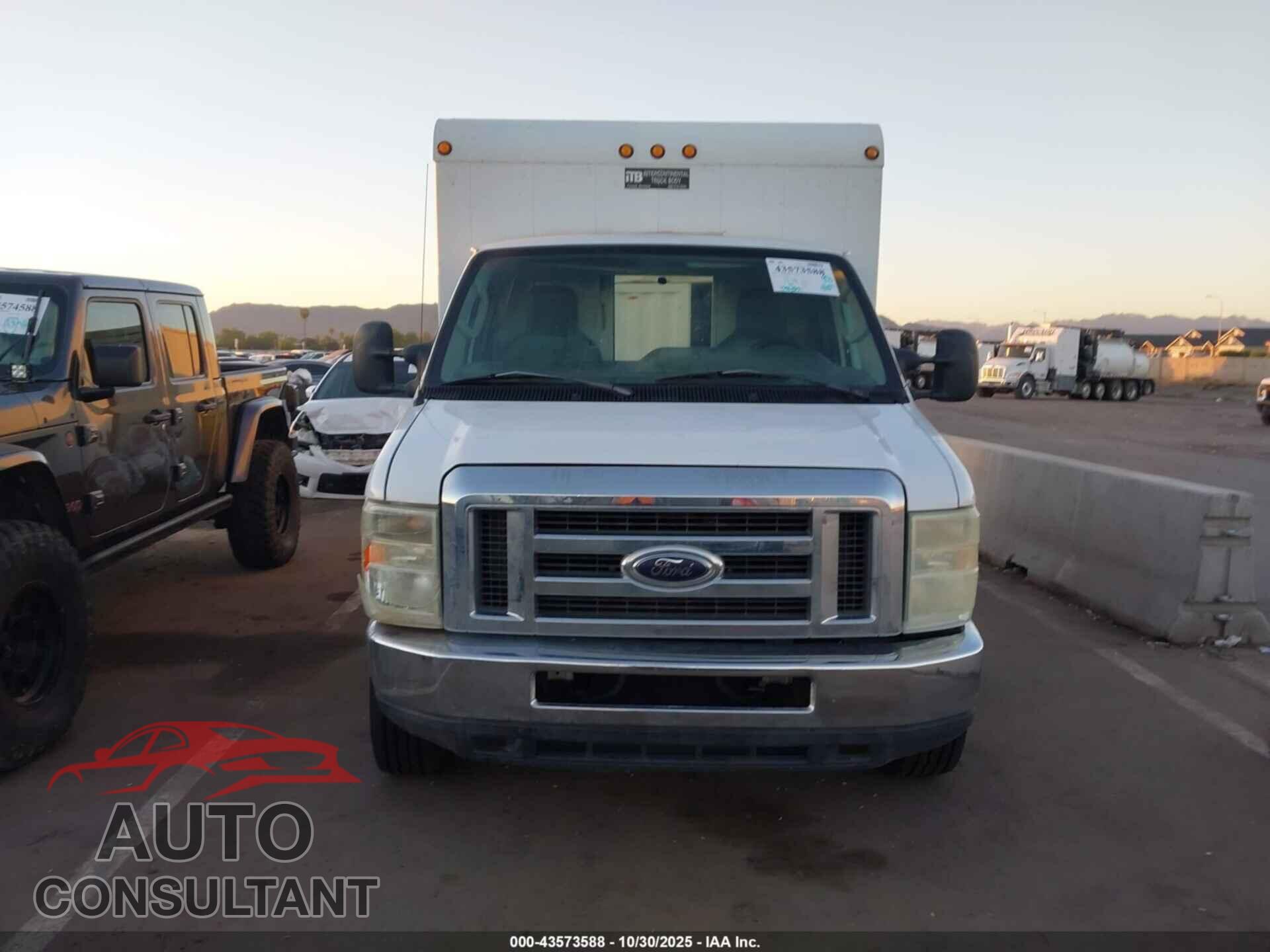 FORD E-350 CUTAWAY 2010 - 1FDWE3FL3ADA12258