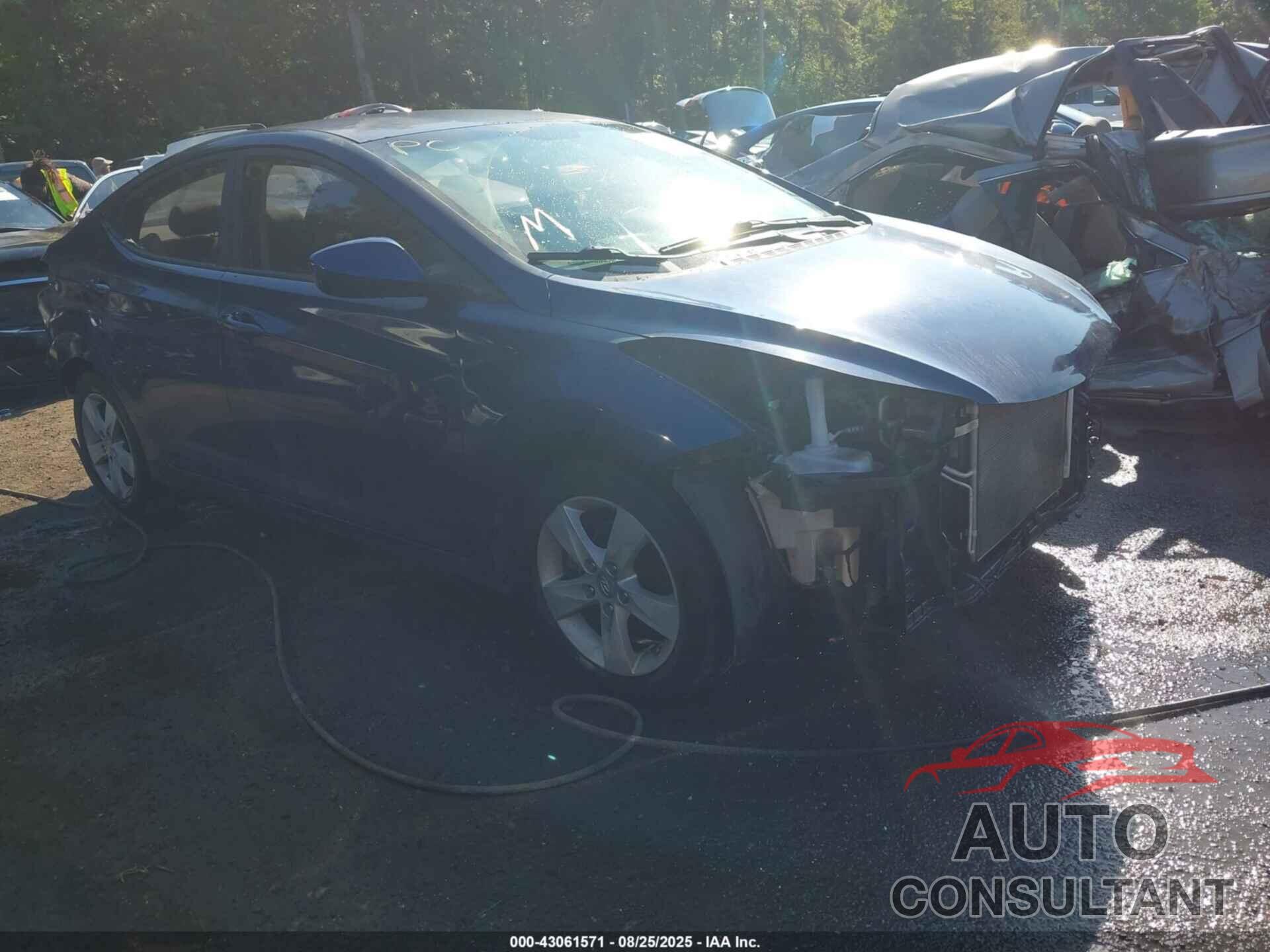 HYUNDAI ELANTRA 2012 - KMHDH4AE1CU244776