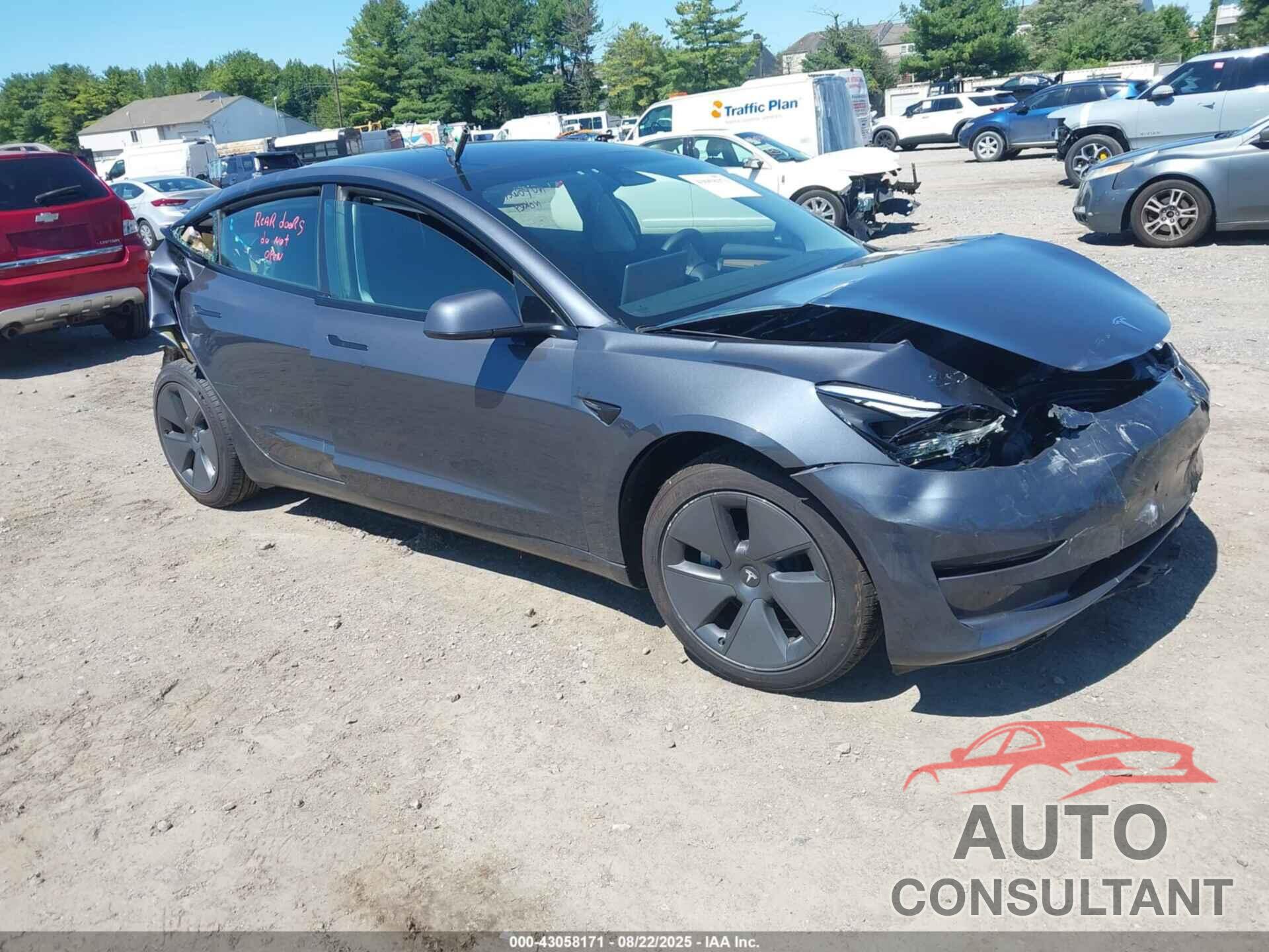 TESLA MODEL 3 2023 - 5YJ3E1EA5PF423769