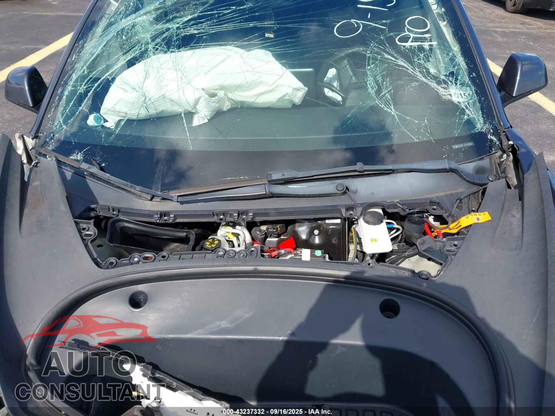 TESLA MODEL 3 2023 - 5YJ3E1EAXPF462938