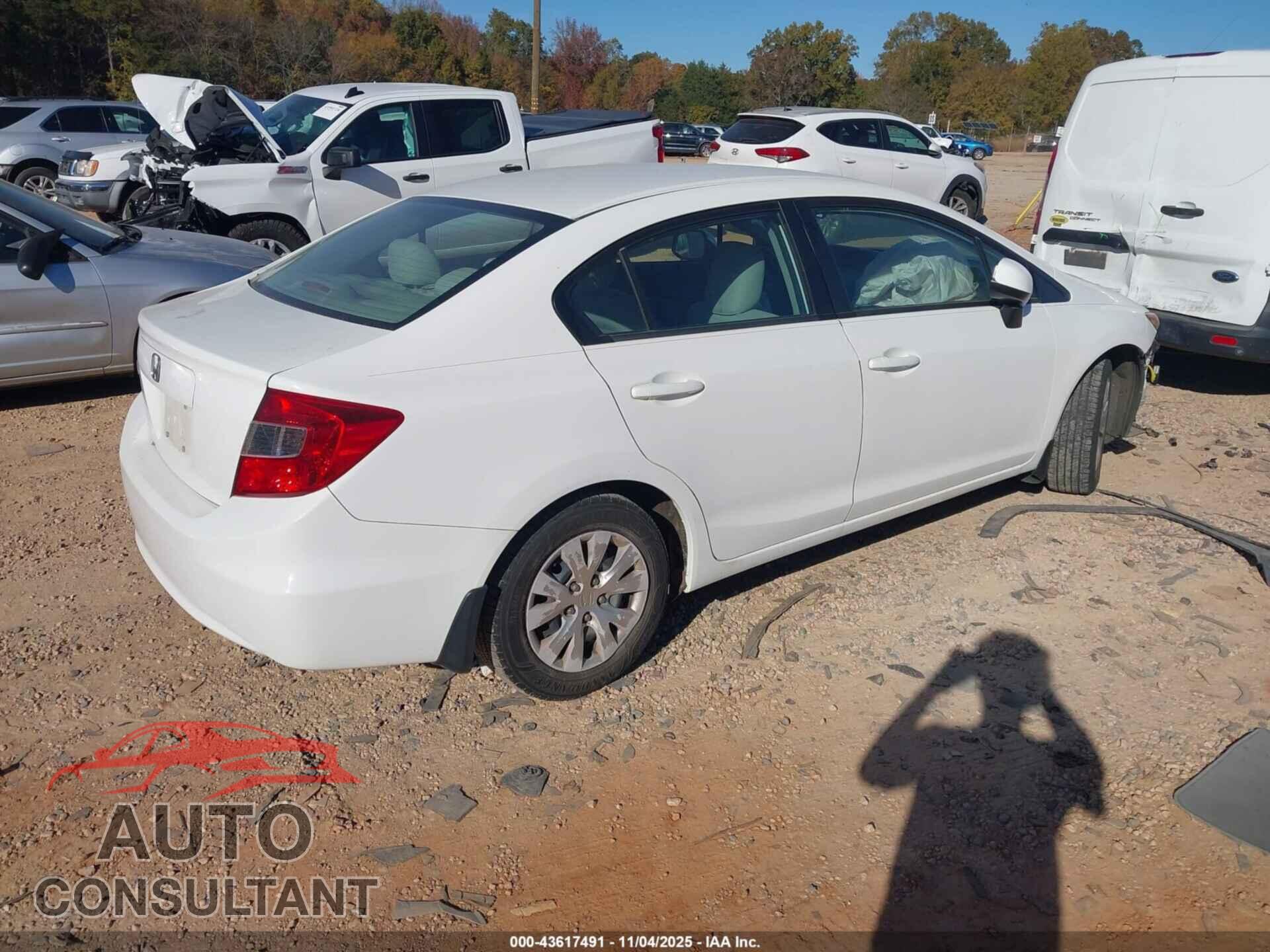 HONDA CIVIC 2012 - 2HGFB2F51CH598569