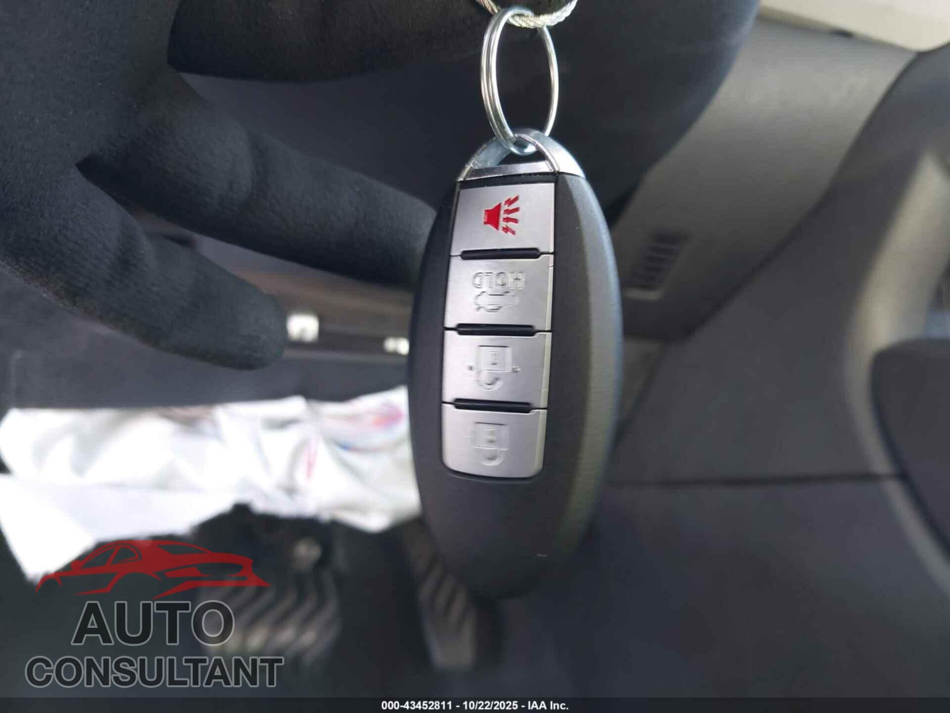 NISSAN VERSA 2021 - 3N1CN8EV2ML856476