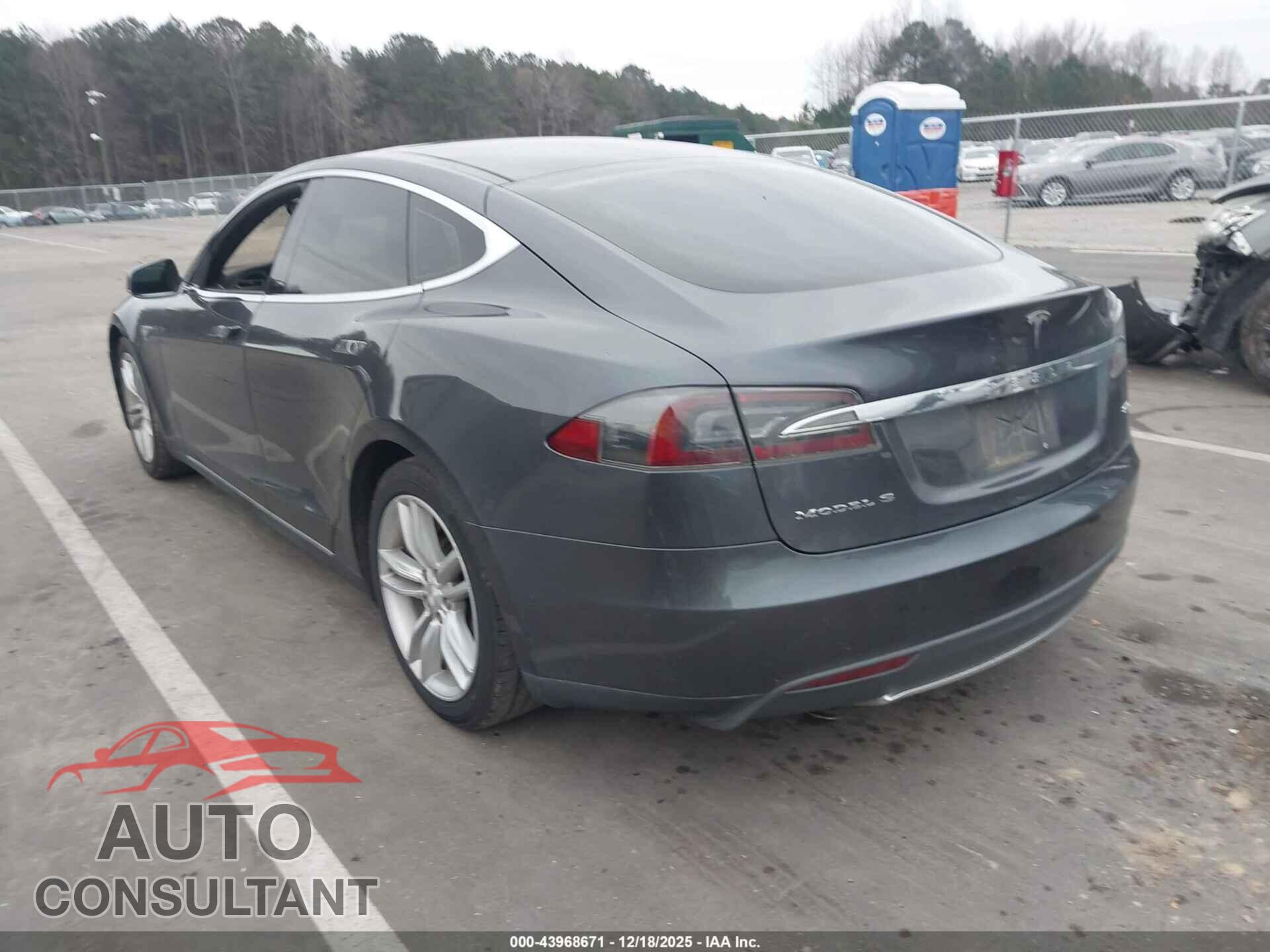 TESLA MODEL S 2015 - 5YJSA1H23FF091132