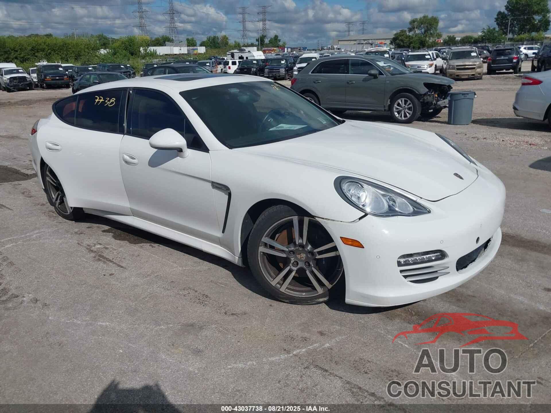 PORSCHE PANAMERA 2011 - WP0AA2A72BL011785