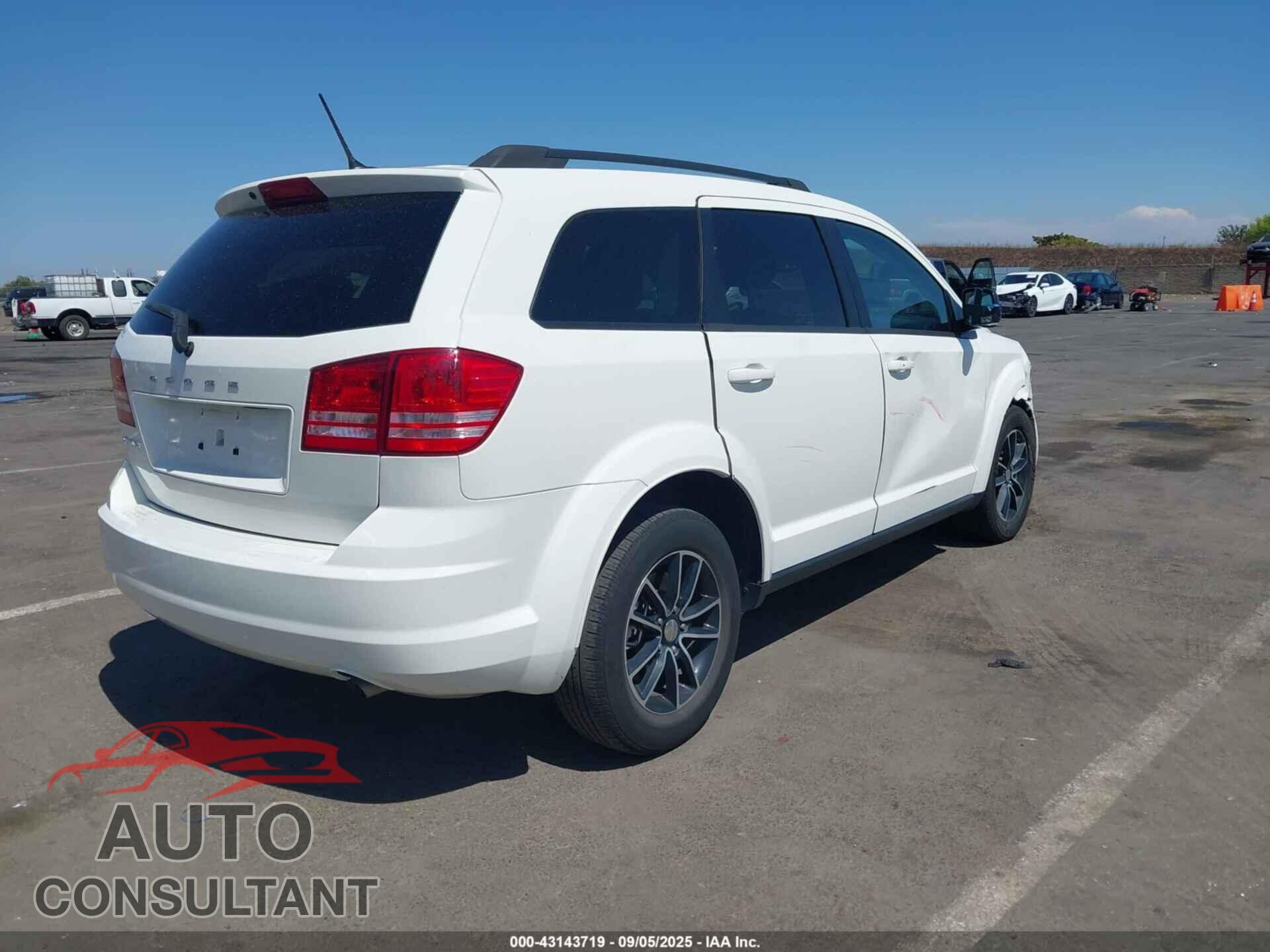 DODGE JOURNEY 2017 - 3C4PDCAB9HT573532