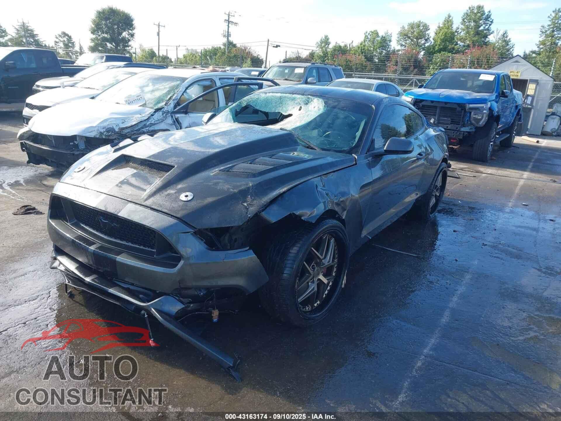 FORD MUSTANG 2017 - 1FA6P8CFXH5342452