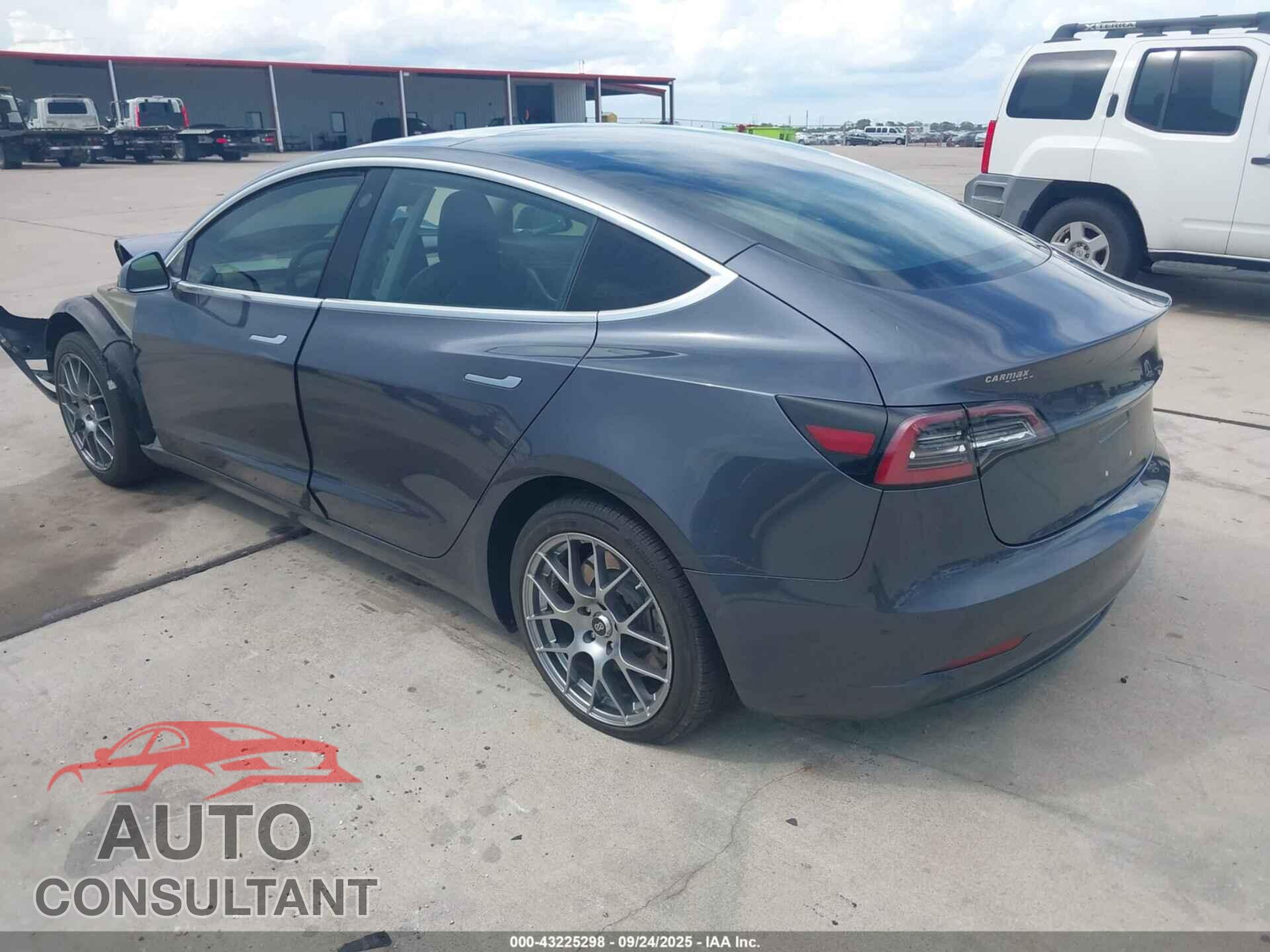 TESLA MODEL 3 2018 - 5YJ3E1EA9JF046497