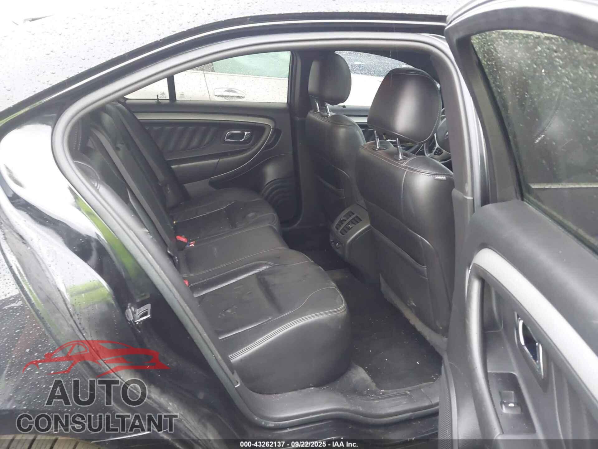 FORD TAURUS 2015 - 1FAHP2E89FG206898