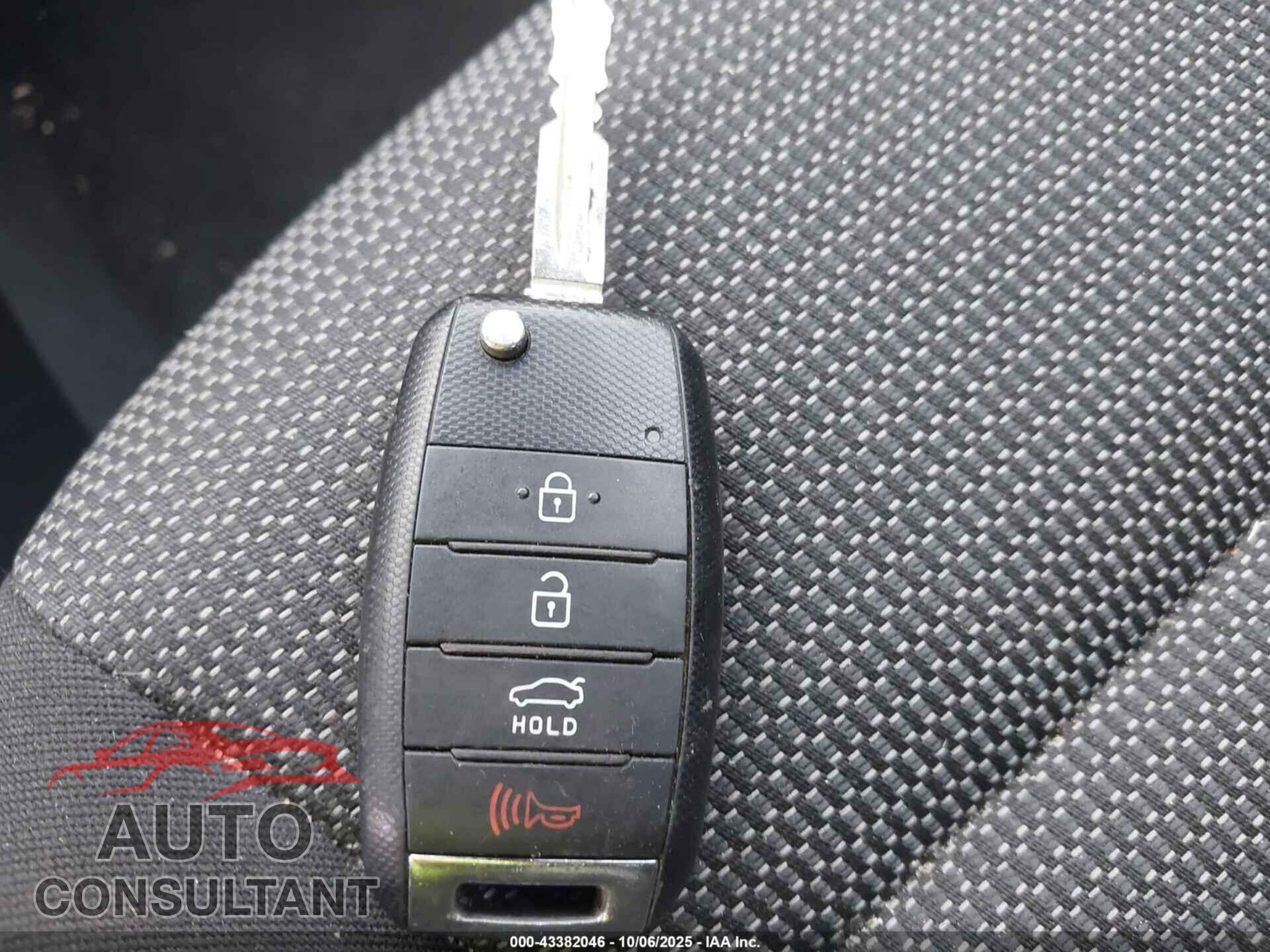 KIA FORTE 2017 - 3KPFK4A75HE094936