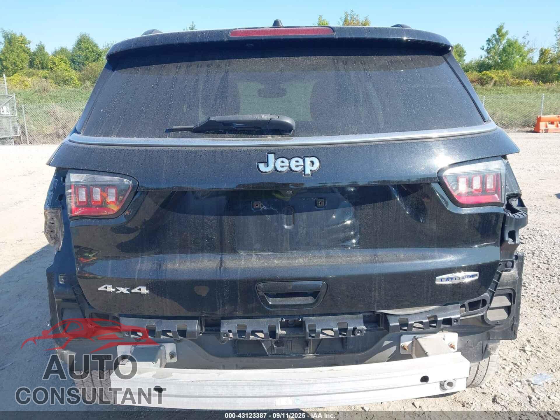 JEEP NEW COMPASS 2017 - 3C4NJDBB1HT660443