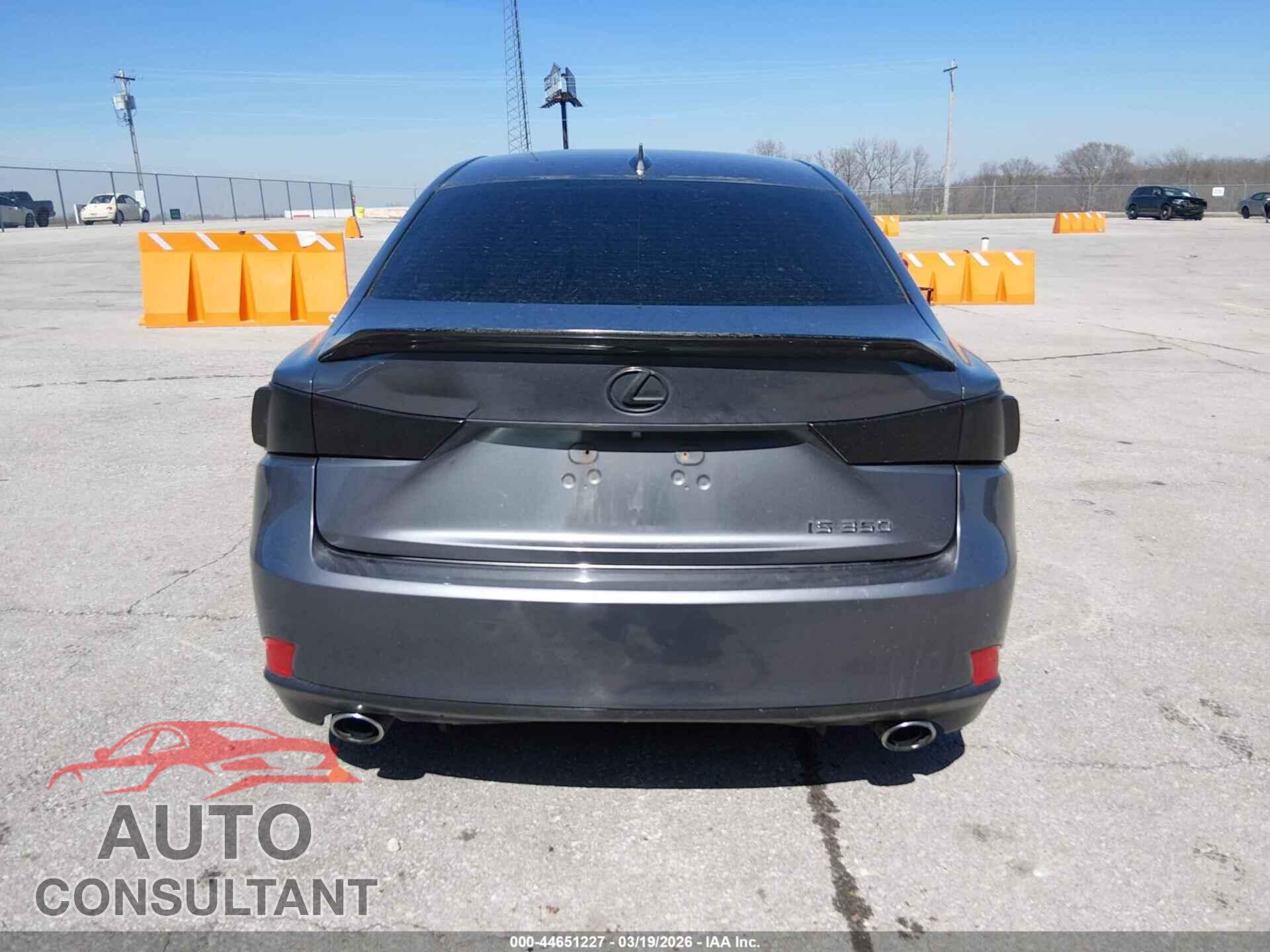 LEXUS IS 350 2014 - JTHBE1D28E5014426