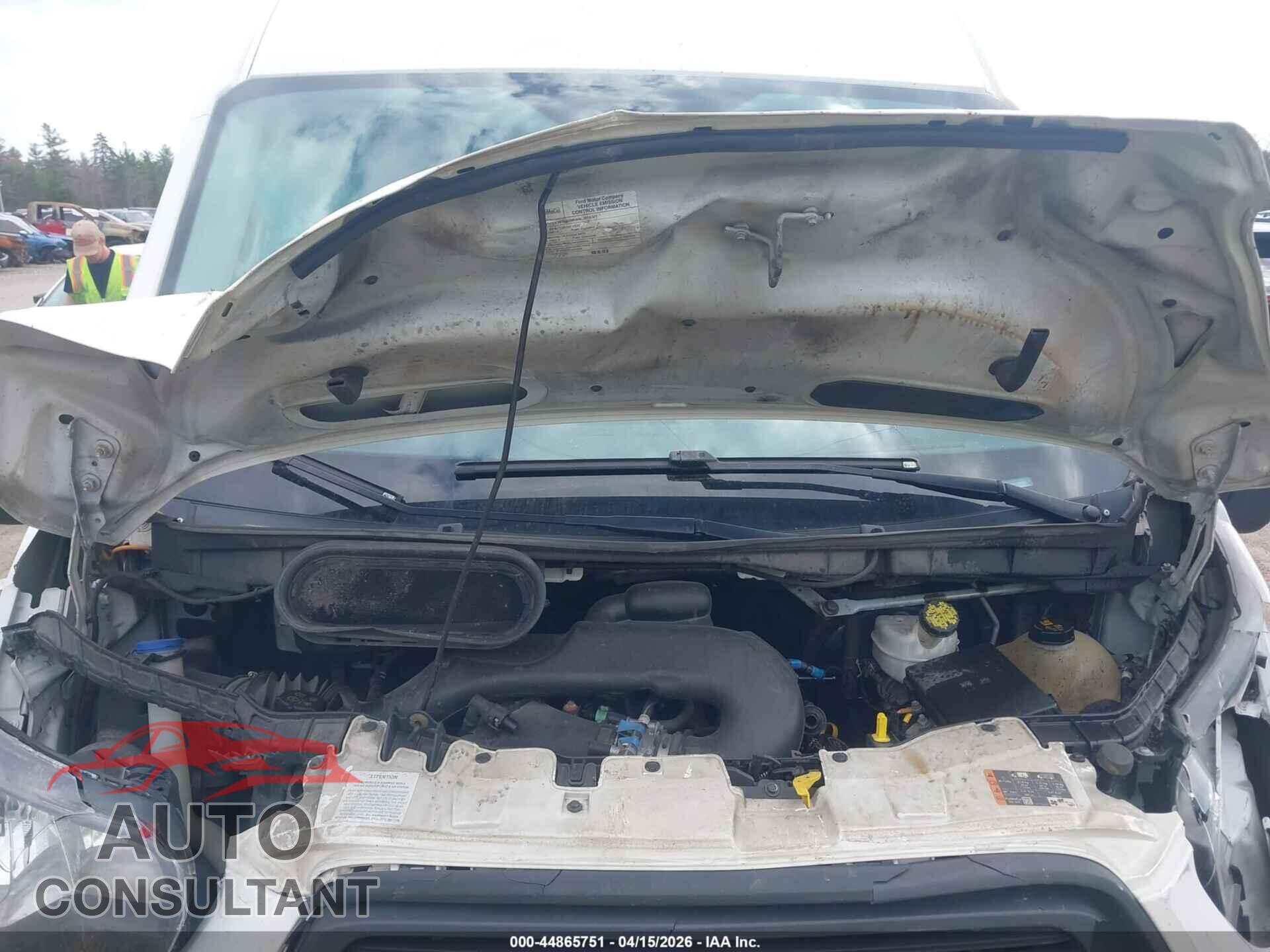 FORD TRANSIT-150 2018 - 1FTYE2CM2JKB43164