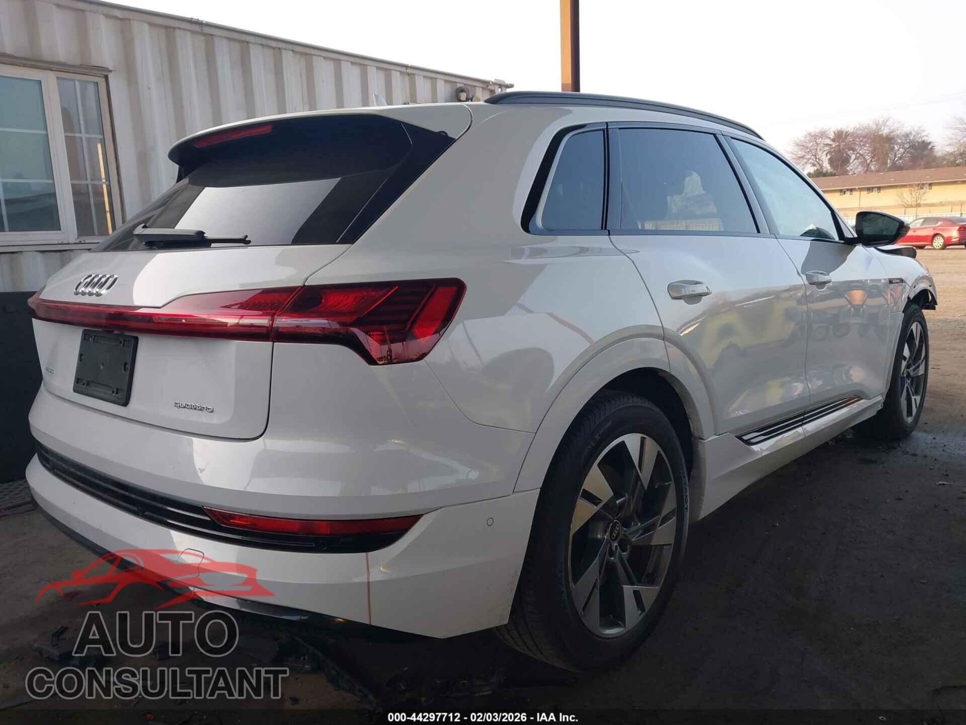 AUDI E-TRON 2021 - WA1AAAGE2MB007500