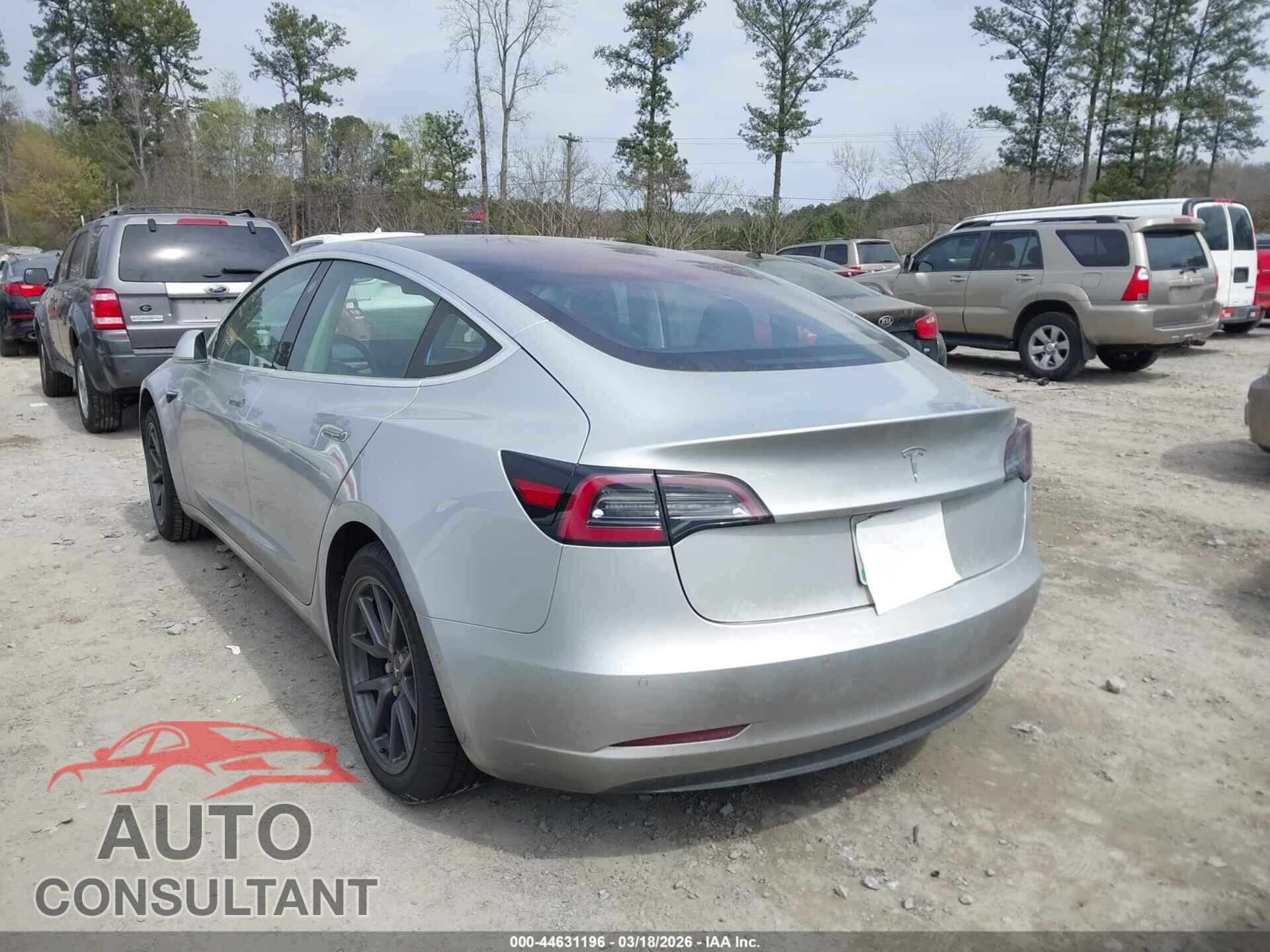 TESLA MODEL 3 2018 - 5YJ3E1EA5JF019149
