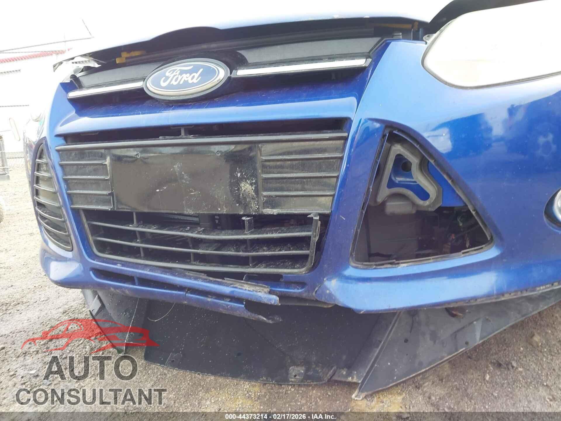 FORD FOCUS 2012 - 1FAHP3F20CL447459