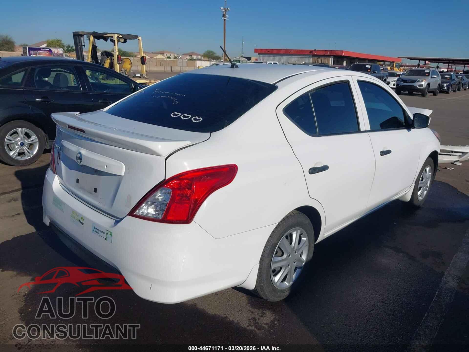 NISSAN VERSA 2019 - 3N1CN7AP3KL873558