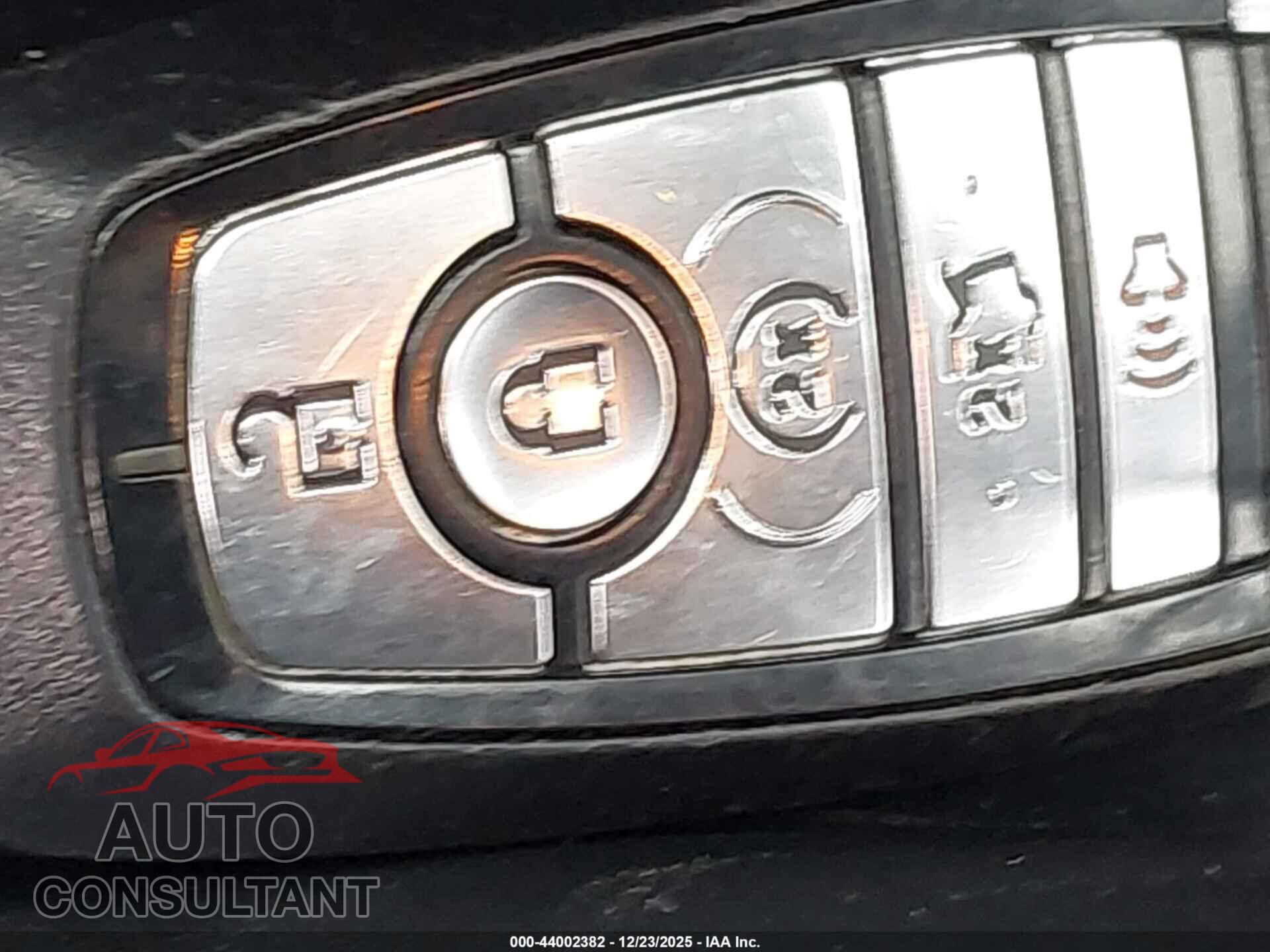 FORD EXPLORER 2018 - 1FM5K7D84JGB90477